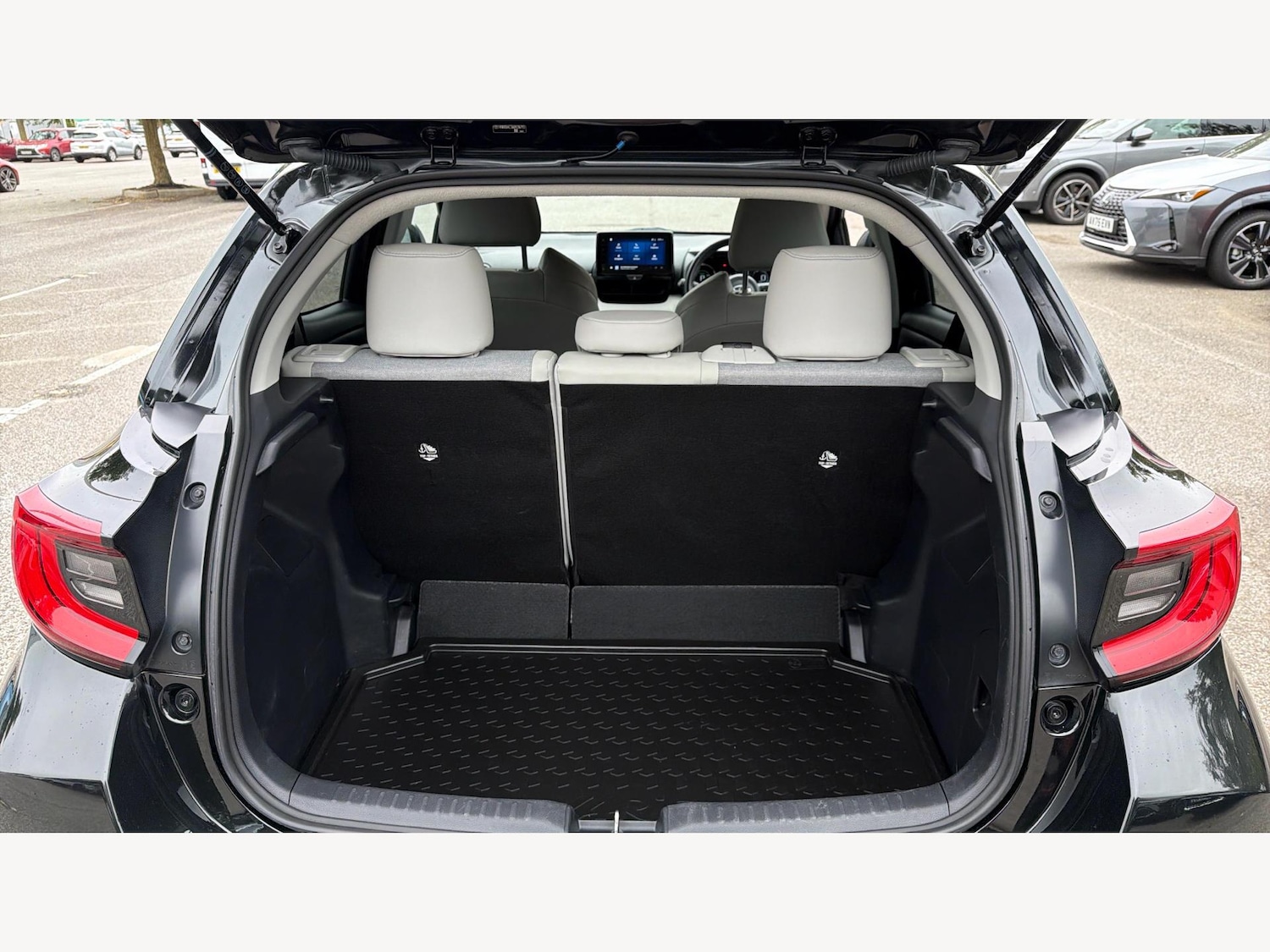 Used Toyota Yaris 2023 for sale - 76152712: Photo 16