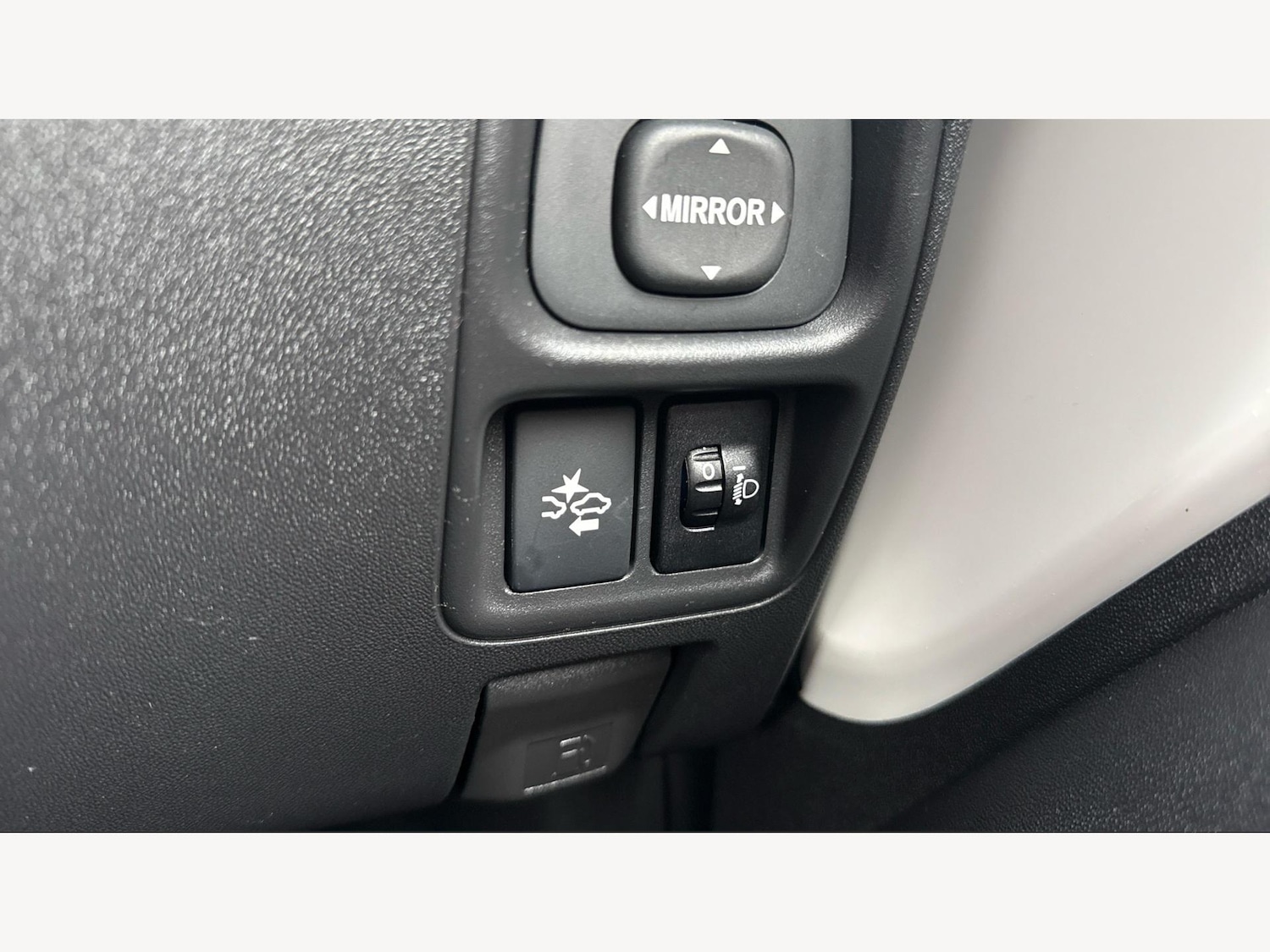 Used Toyota AYGO 2021 for sale - 76499481: Photo 23