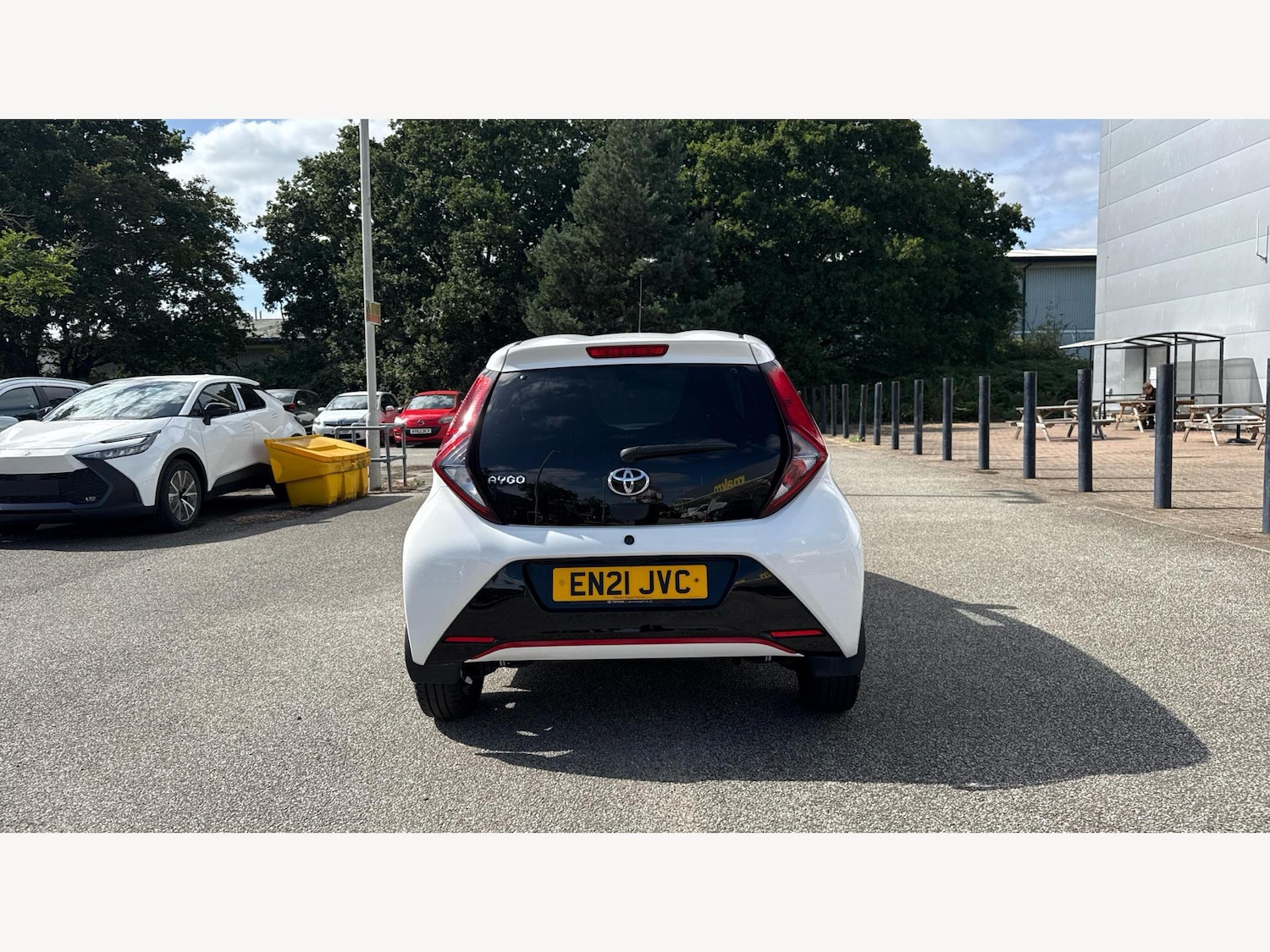 Vehicle 21