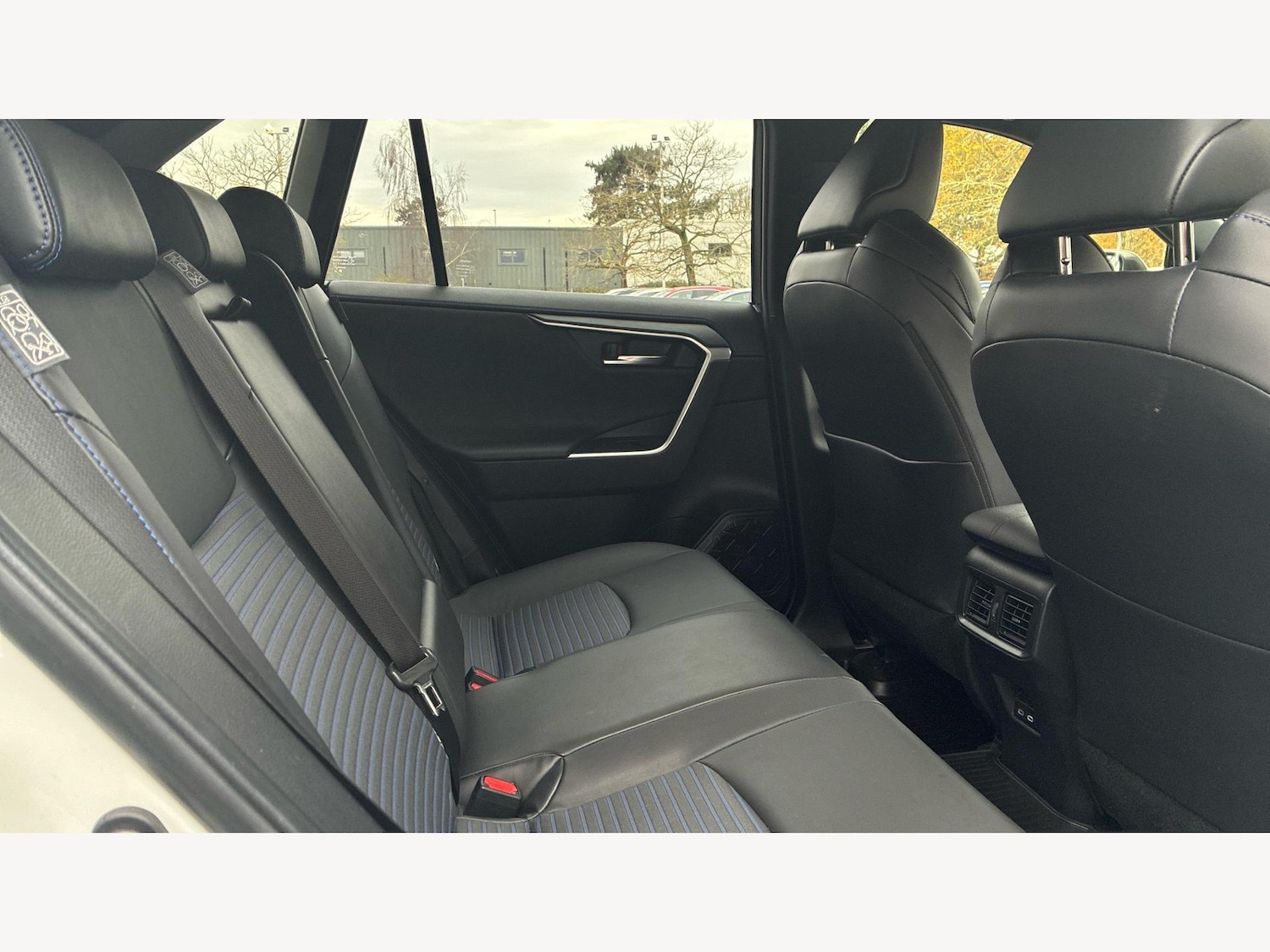 Used Toyota RAV4 2023 for sale - 76912886: Photo 14