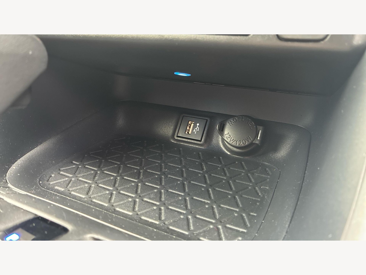 Used Toyota RAV4 2023 for sale - 76912886: Photo 28