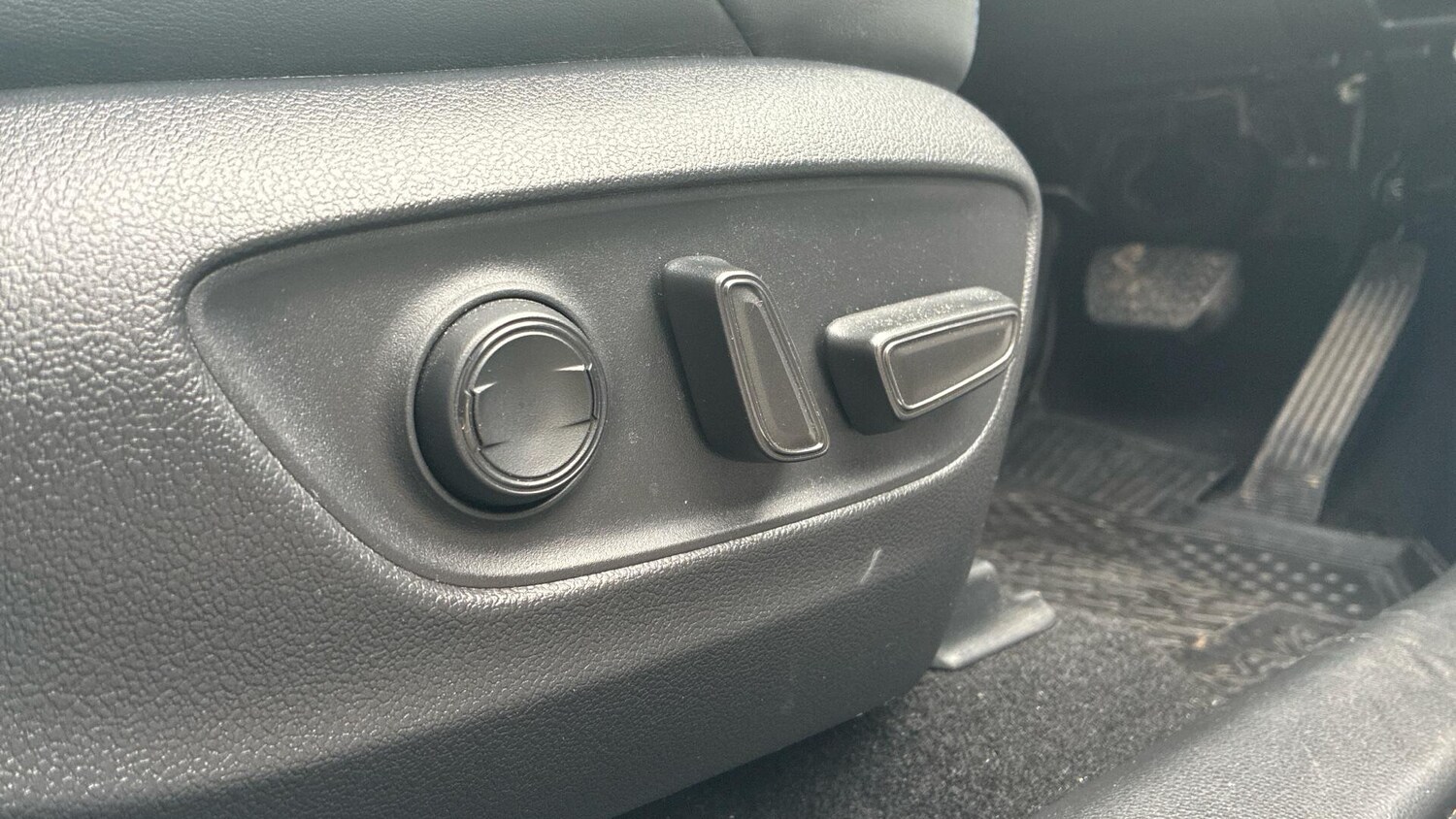 Used Toyota RAV4 2023 for sale - 76912886: Photo 33