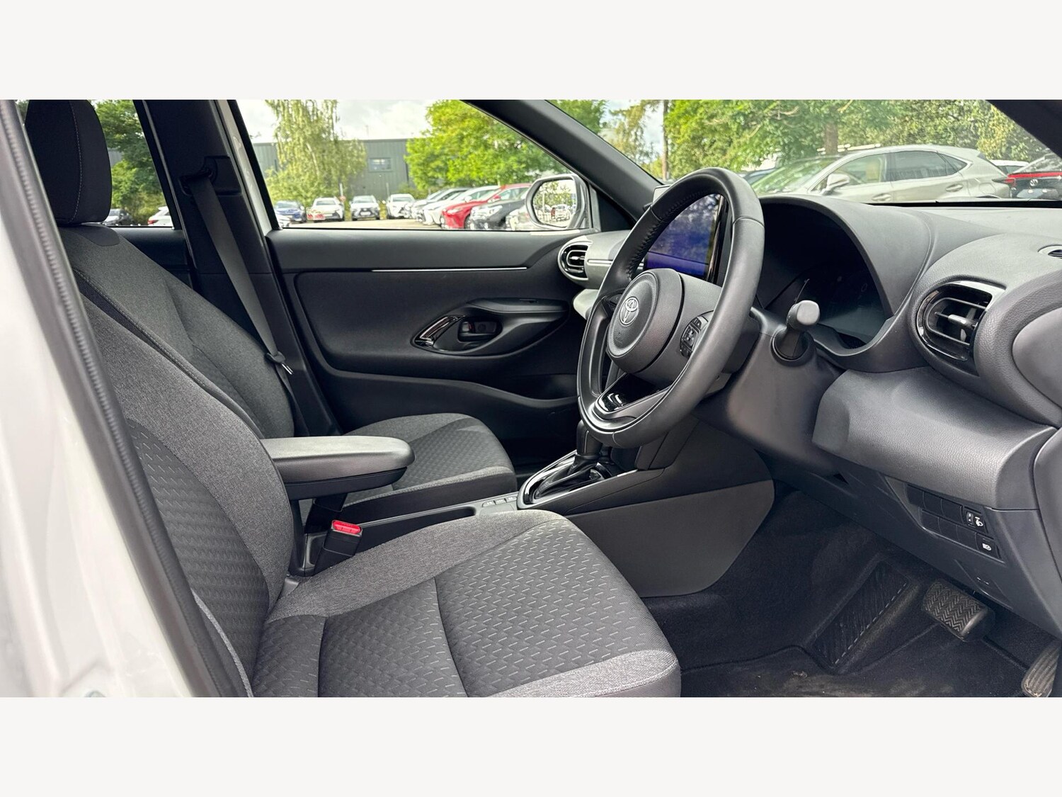 Used Toyota Yaris Cross 2025 for sale - 75954210: Photo 13