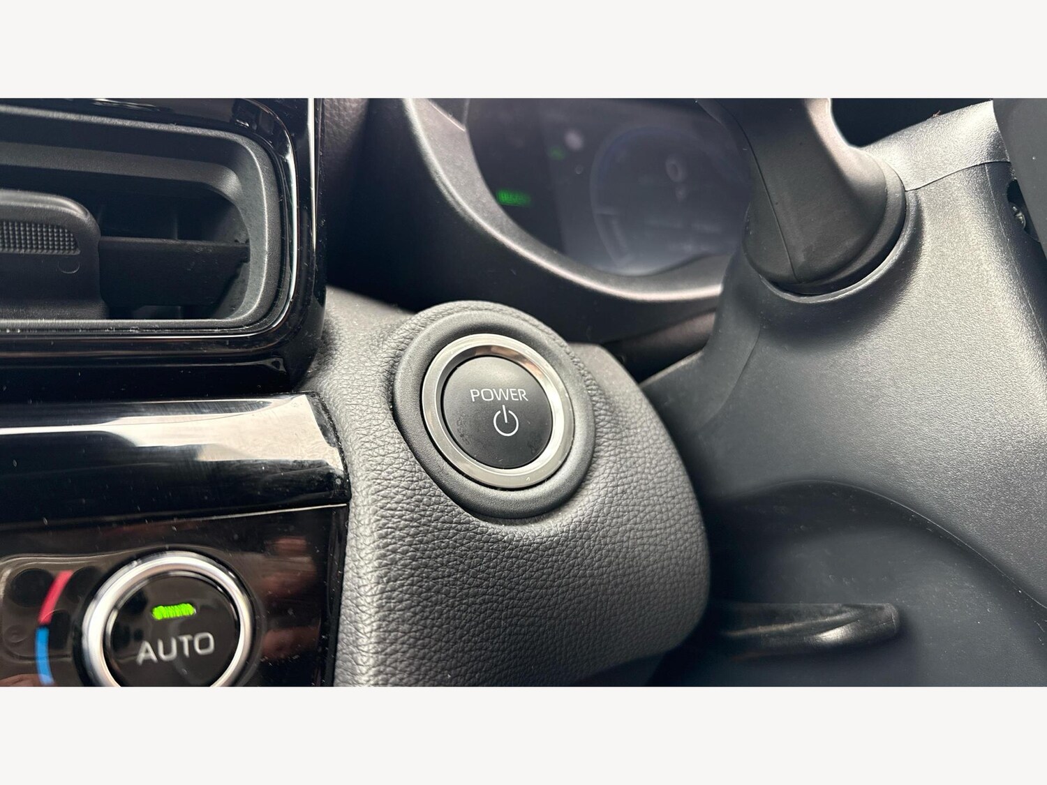 Used Toyota Yaris Cross 2025 for sale - 75954210: Photo 29