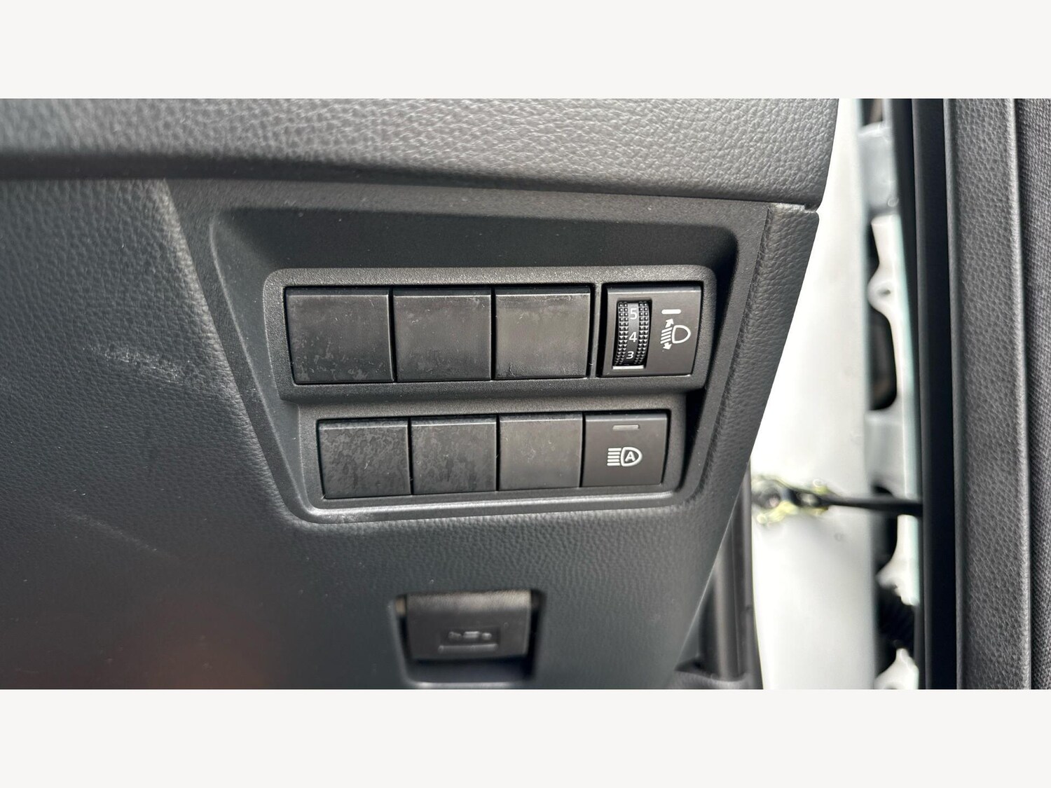 Used Toyota Yaris Cross 2025 for sale - 75954210: Photo 30