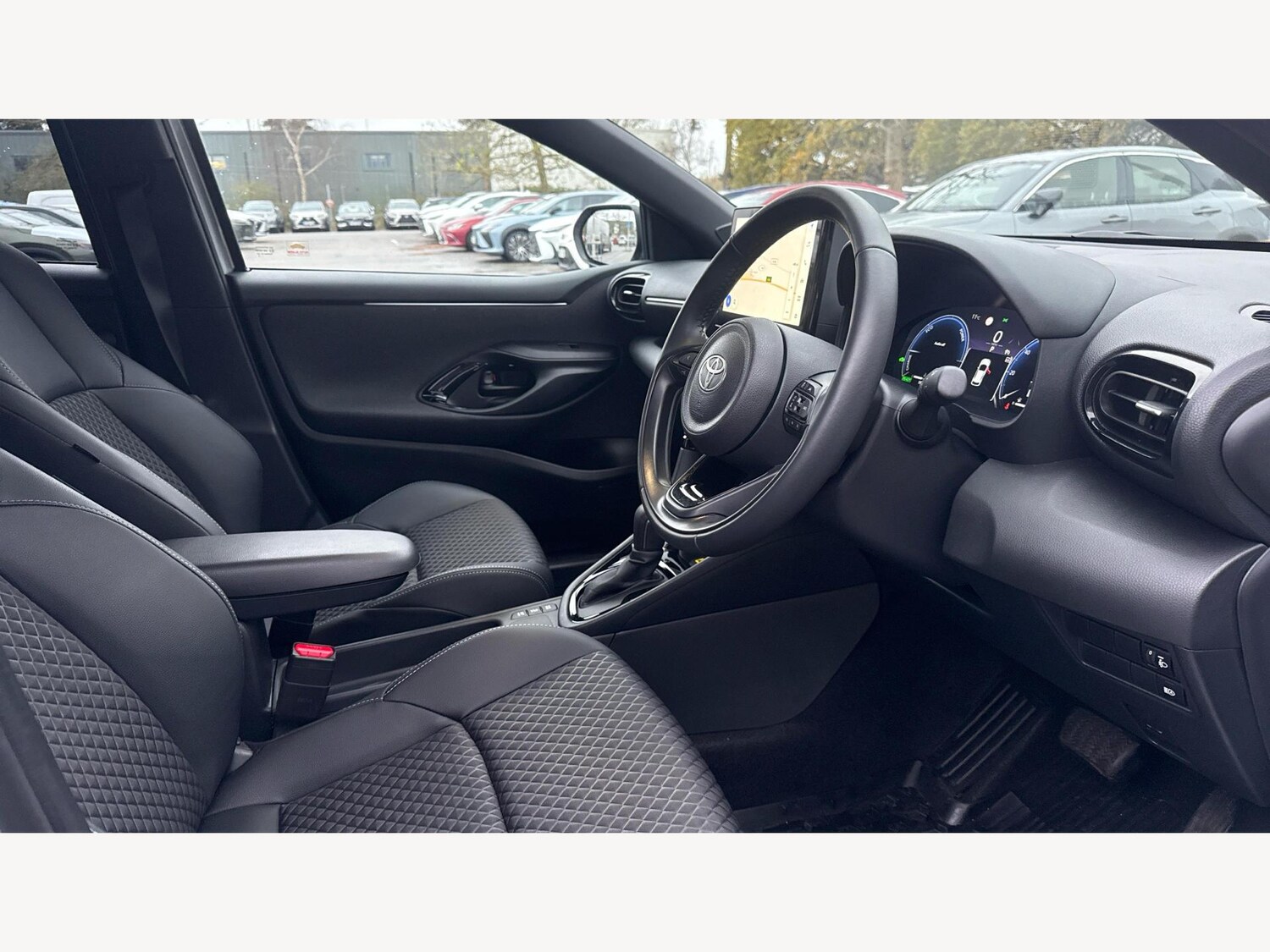 Used Toyota Yaris 2024 for sale - 77202655: Photo 13