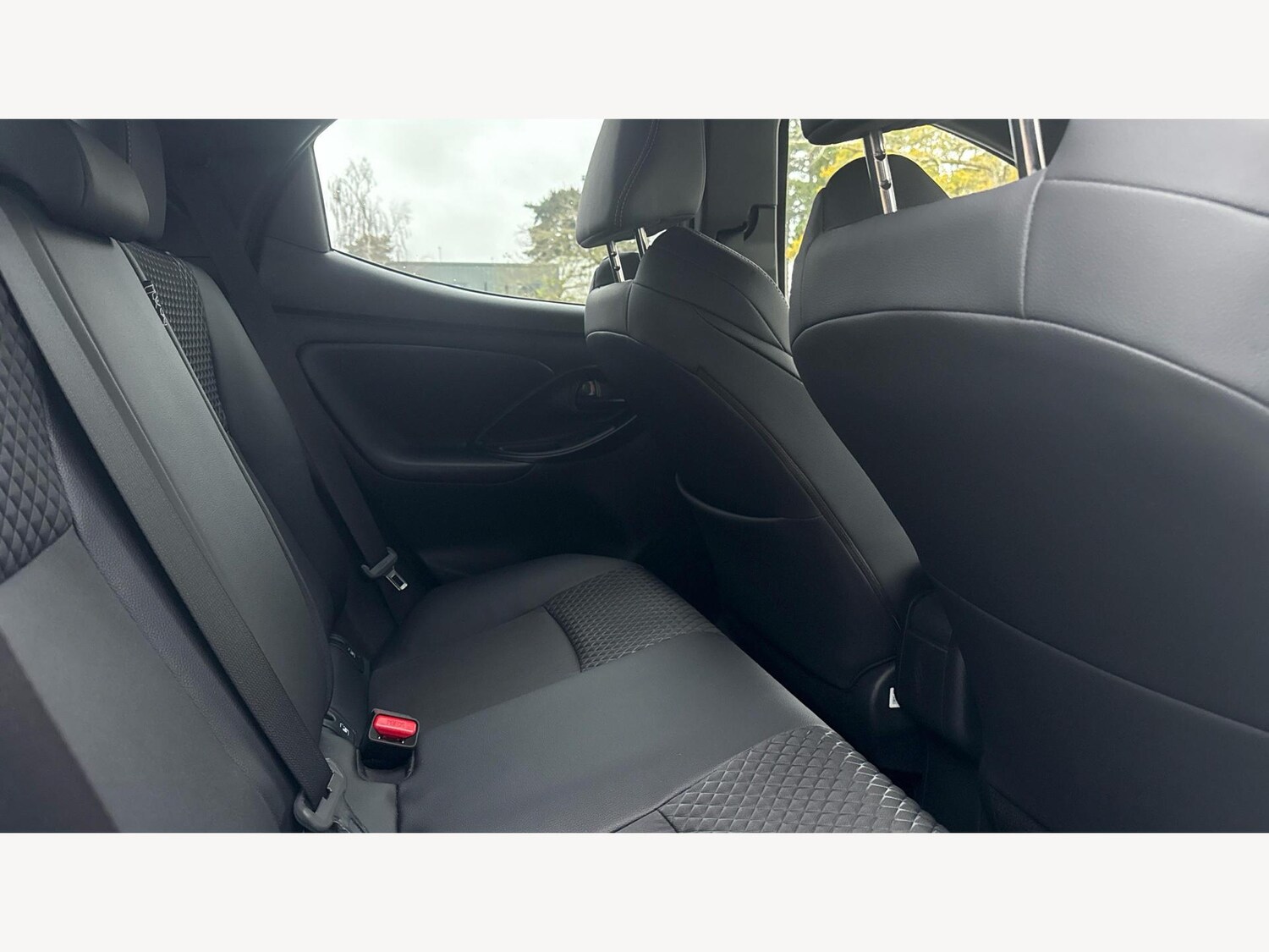 Used Toyota Yaris 2024 for sale - 77202655: Photo 14