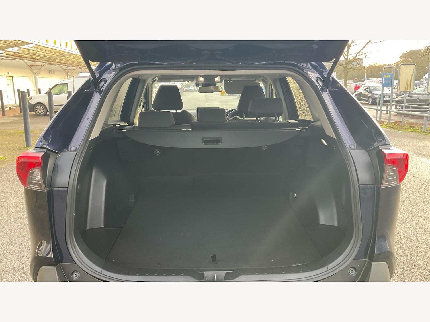 Used Toyota RAV4 2022 for sale - 77098059: Photo 16