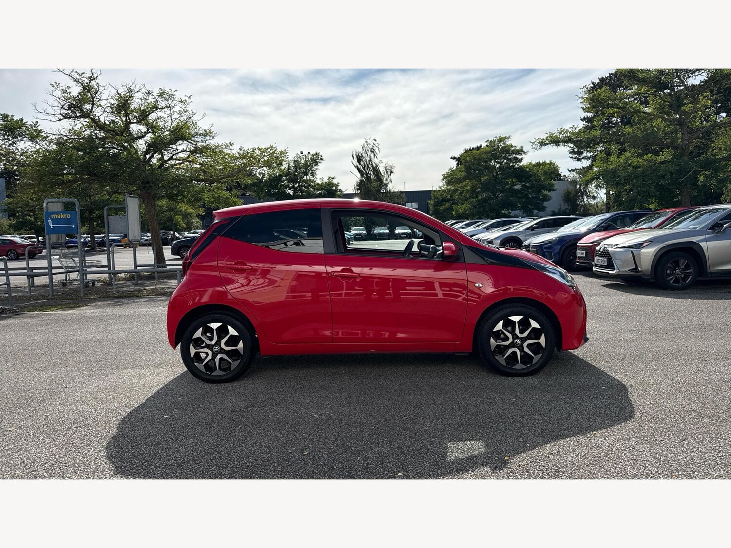 Used Toyota AYGO 2018 for sale - 75949999: Photo 18