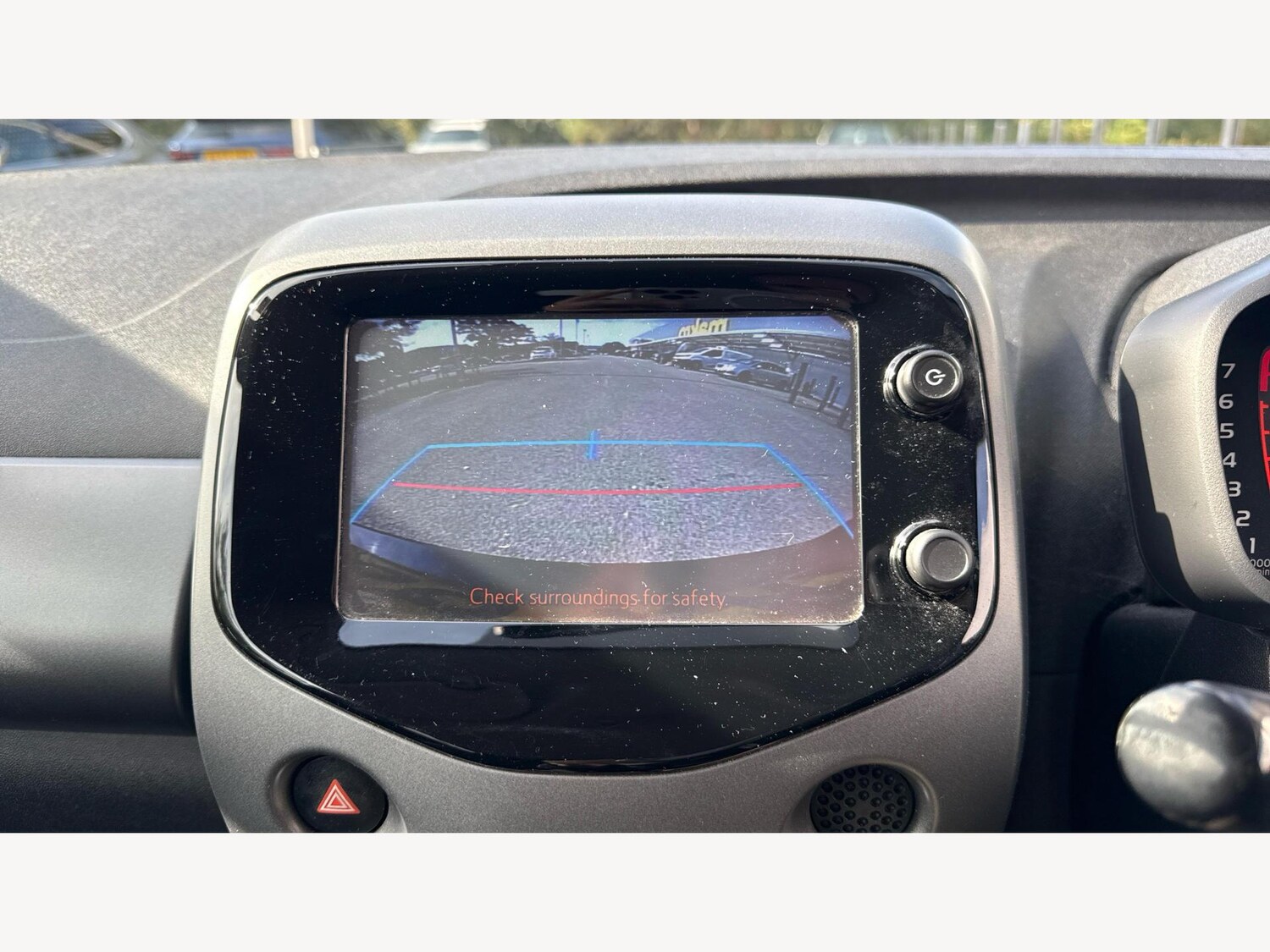 Used Toyota AYGO 2018 for sale - 75949999: Photo 22