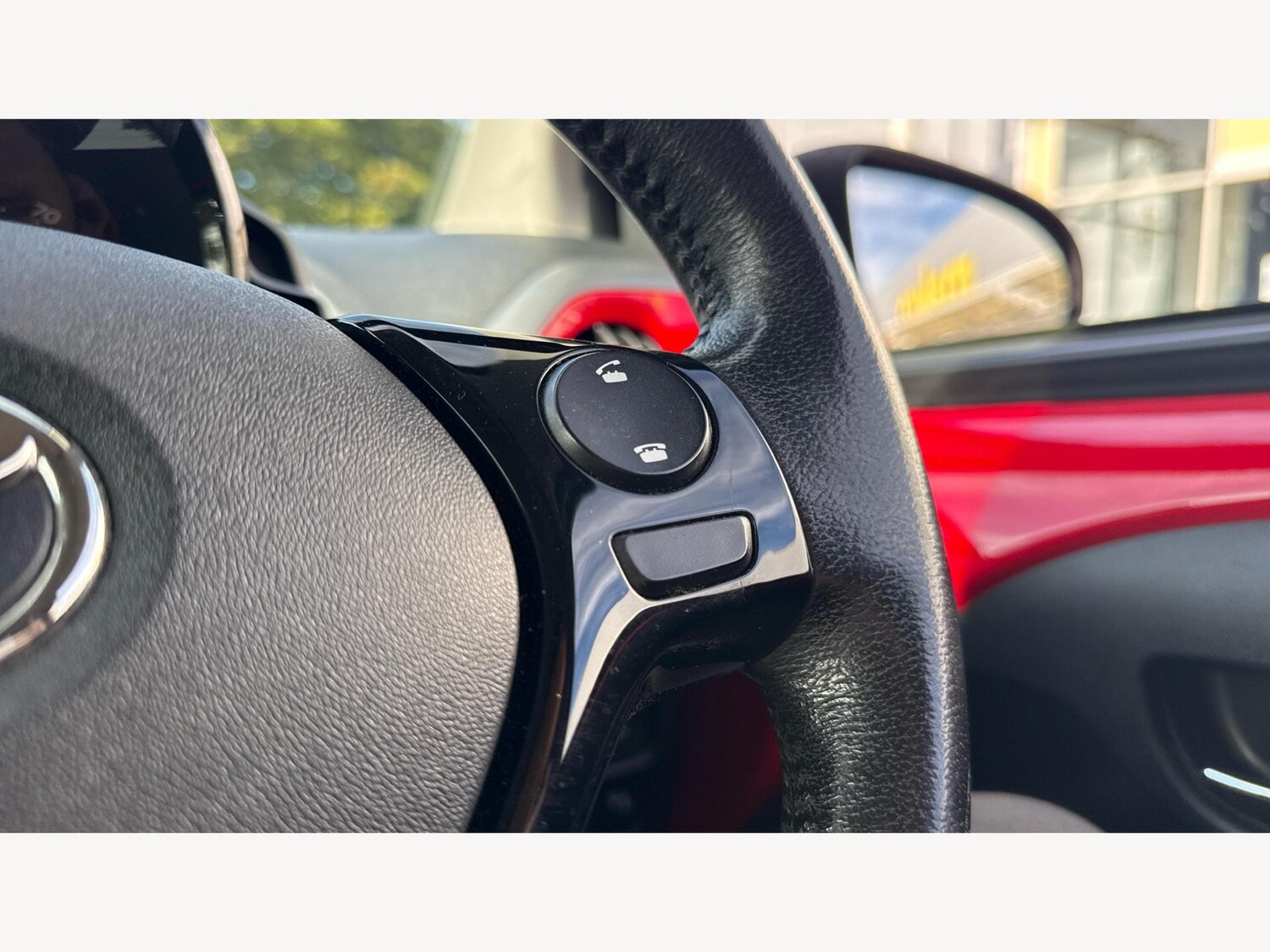 Used Toyota AYGO 2018 for sale - 75949999: Photo 28