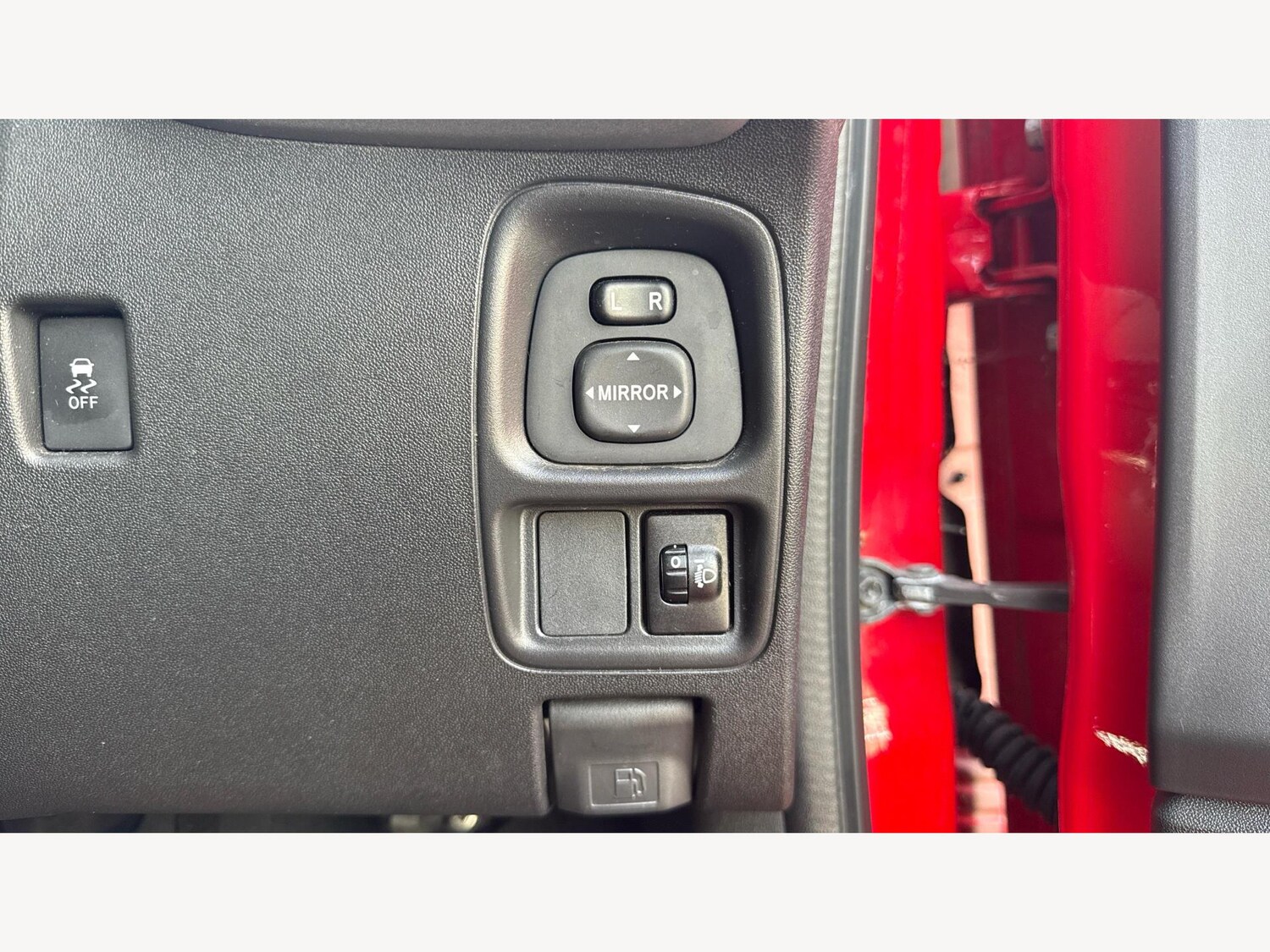 Used Toyota AYGO 2018 for sale - 75949999: Photo 30