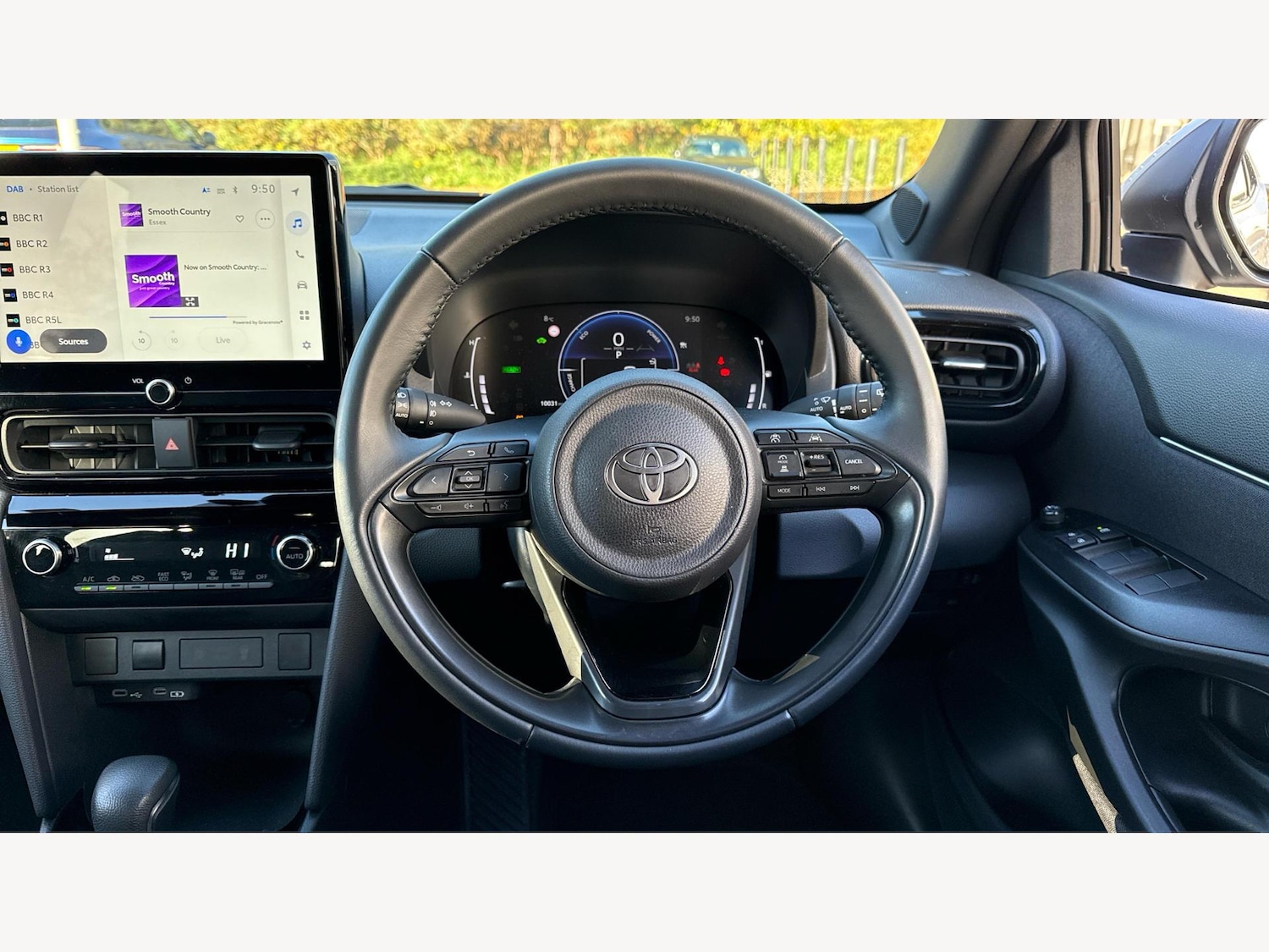 Used Toyota Yaris Cross 2024 for sale - 76388053: Photo 10