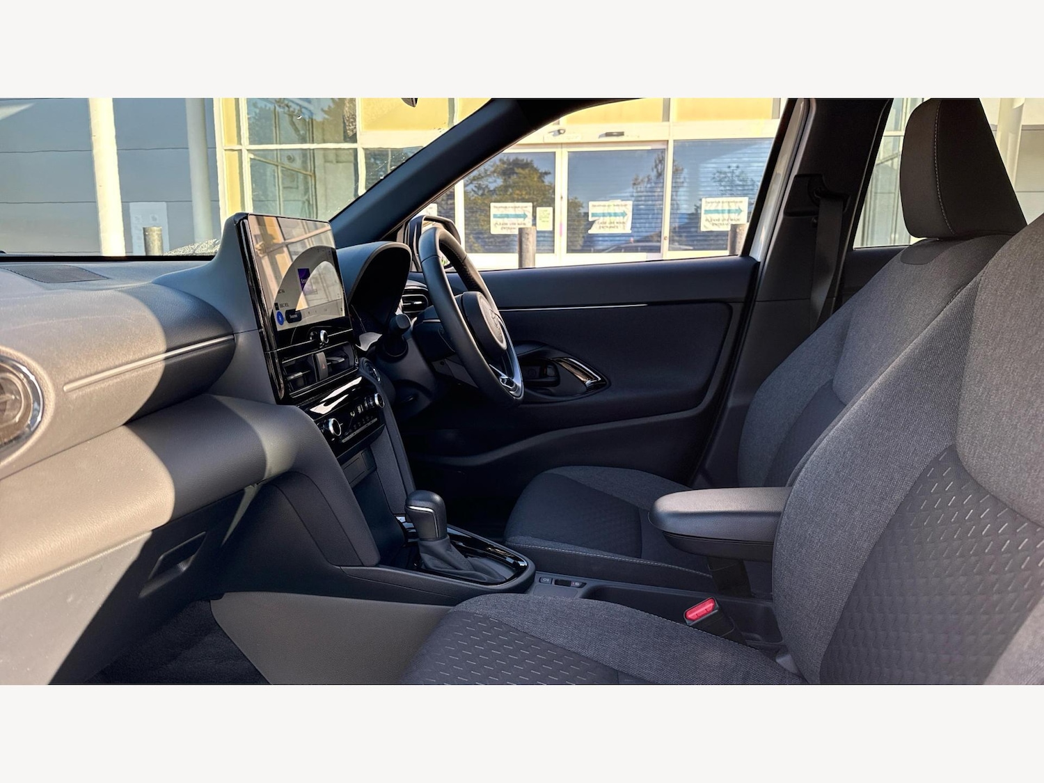 Used Toyota Yaris Cross 2024 for sale - 76388053: Photo 12