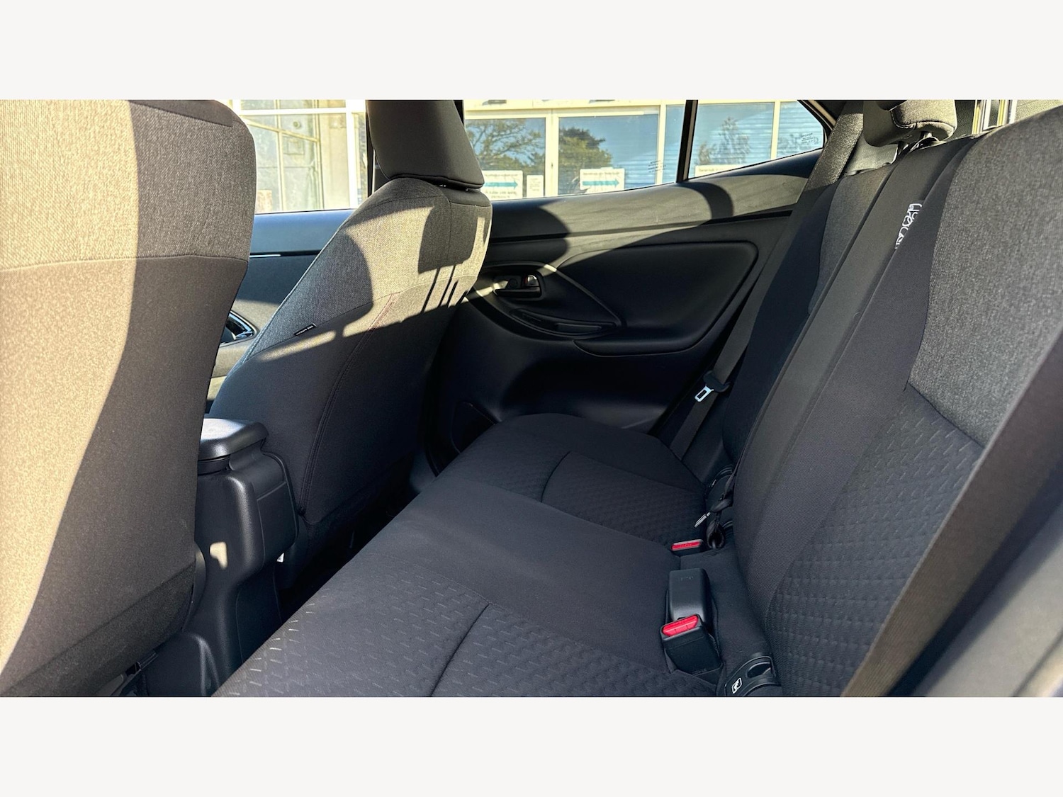 Used Toyota Yaris Cross 2024 for sale - 76388053: Photo 15