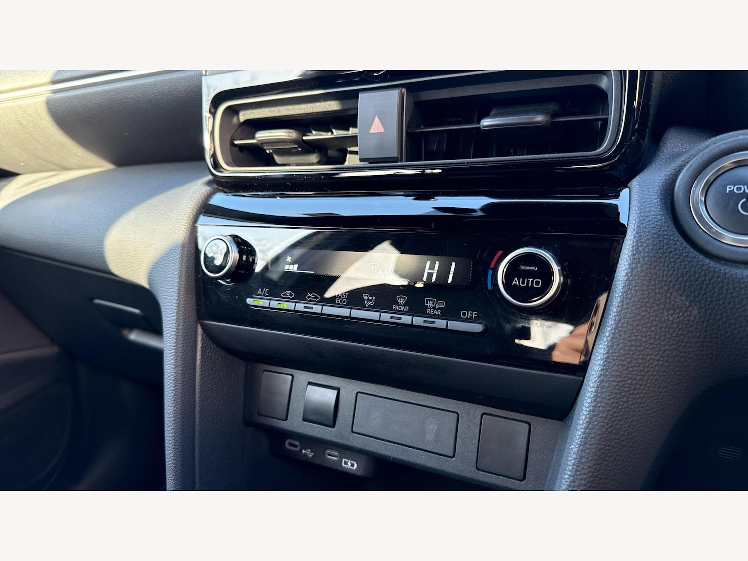 Used Toyota Yaris Cross 2024 for sale - 76388053: Photo 25