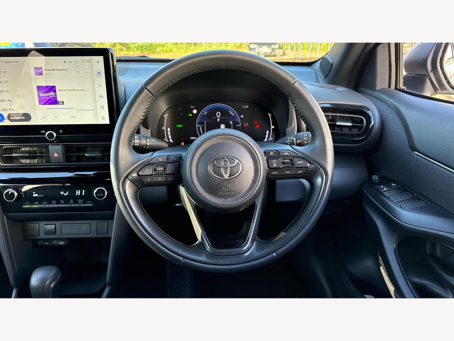 Used Toyota Yaris Cross 2024 for sale - 76388053: Photo 8