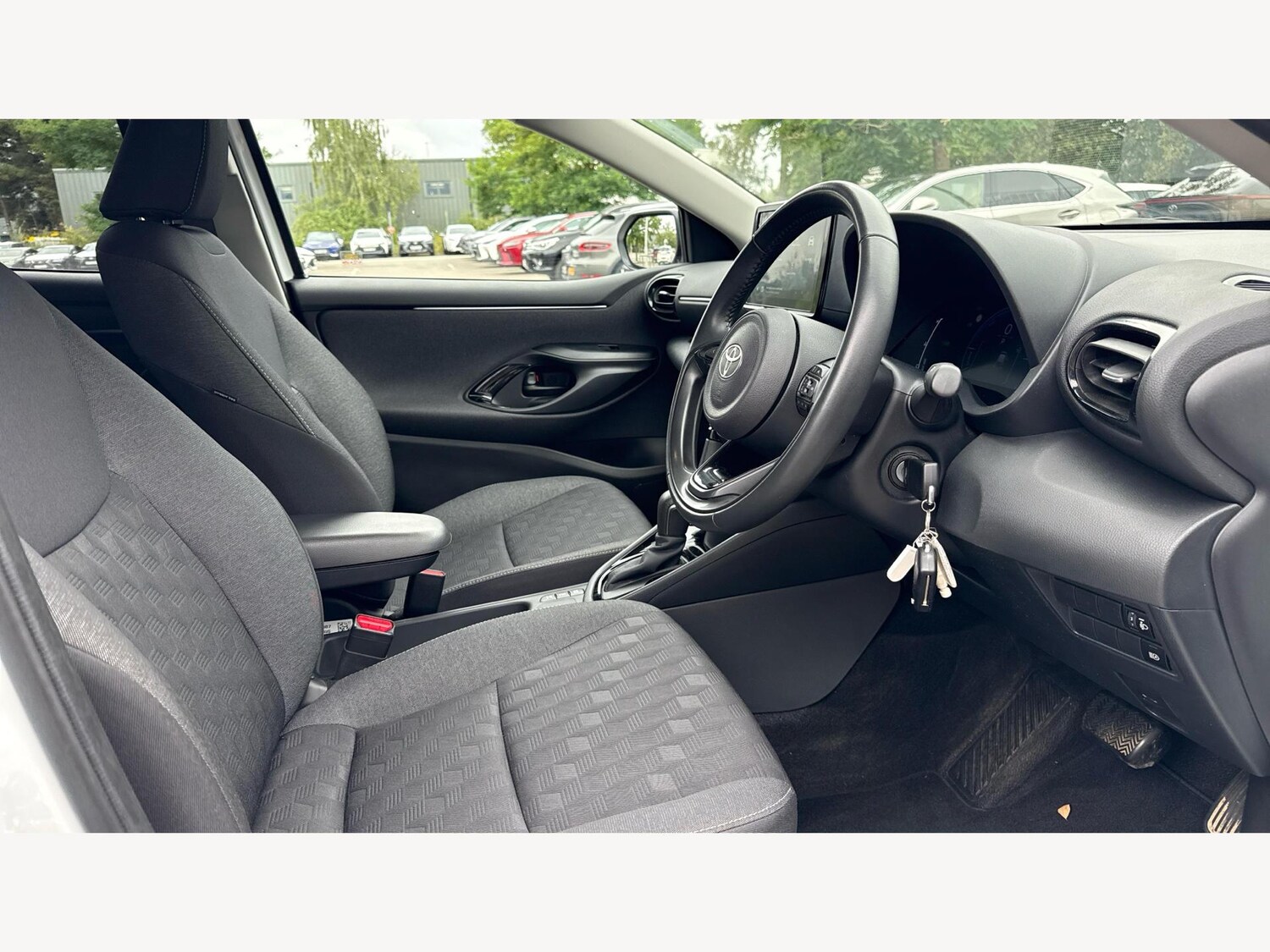 Used Toyota Yaris 2024 for sale - 77908663: Photo 13