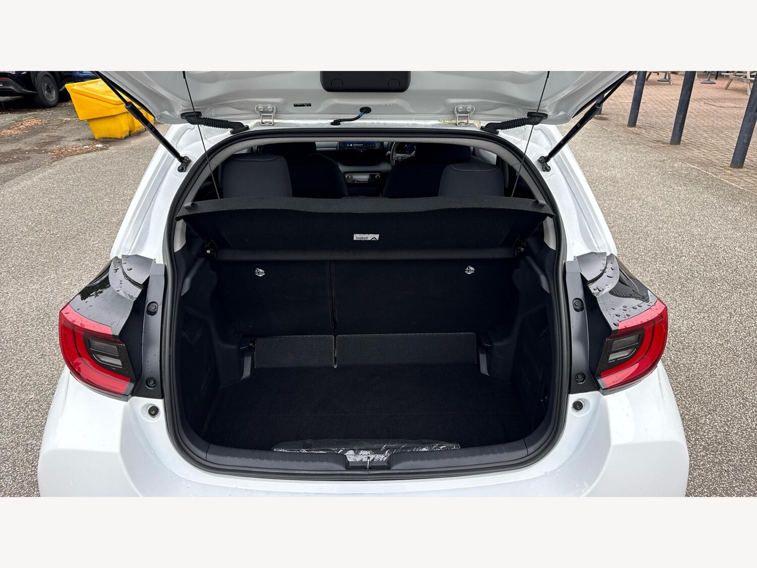 Used Toyota Yaris 2024 for sale - 77908663: Photo 16