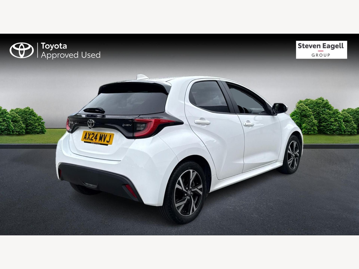 Used Toyota Yaris 2024 for sale - 77908663: Photo 2
