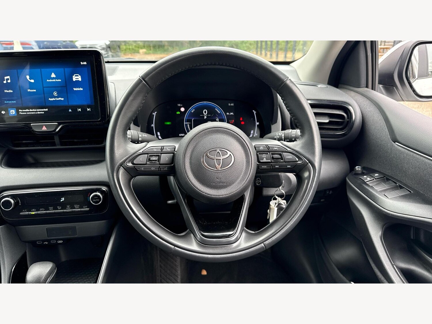 Used Toyota Yaris 2024 for sale - 77908663: Photo 8