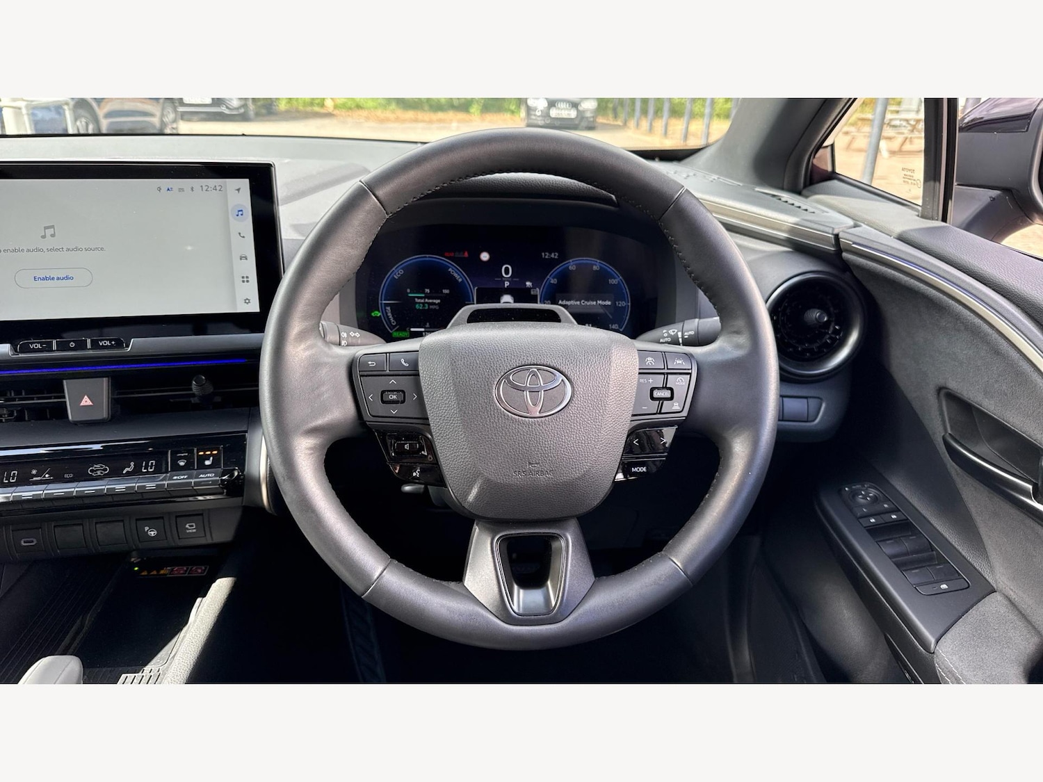 Used Toyota C-HR 2024 for sale - 76000654: Photo 10
