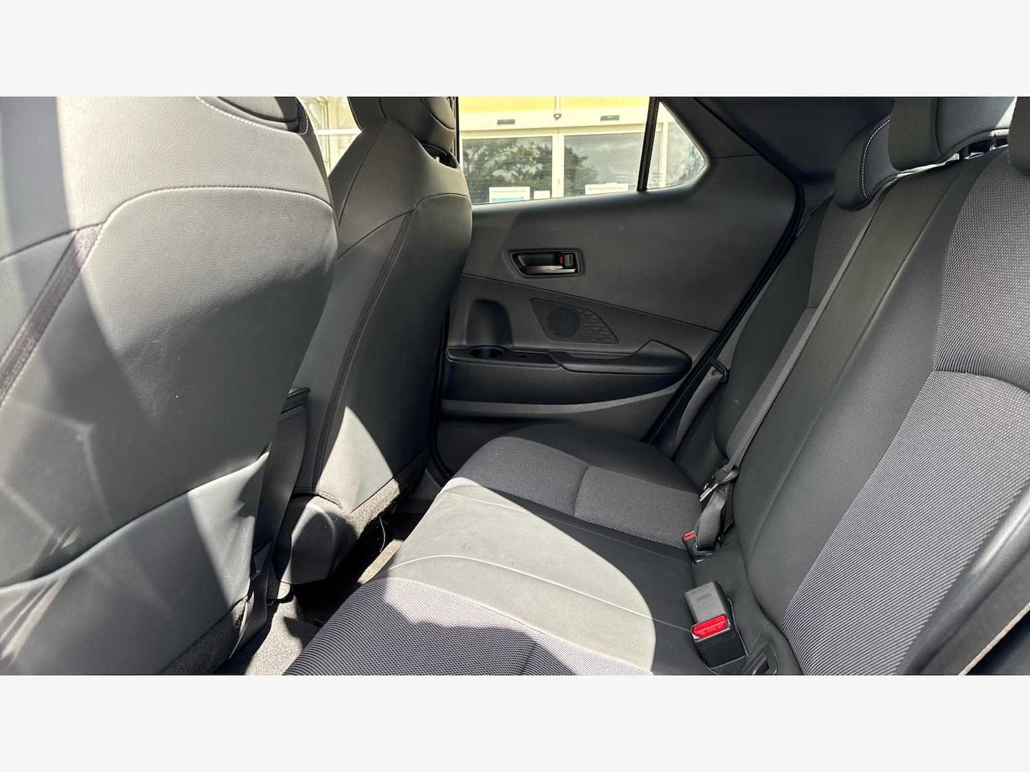 Used Toyota C-HR 2024 for sale - 76000654: Photo 15