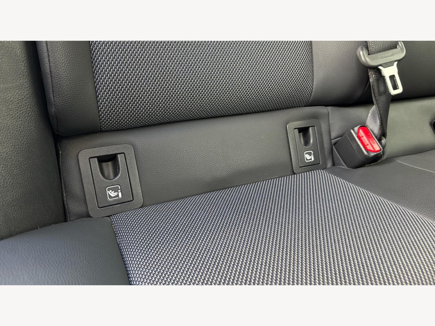 Used Toyota C-HR 2024 for sale - 76000654: Photo 37