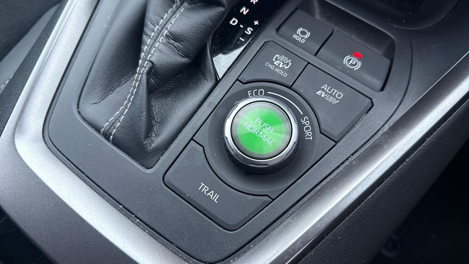 Used Toyota RAV4 2024 for sale - 77097575: Photo 32