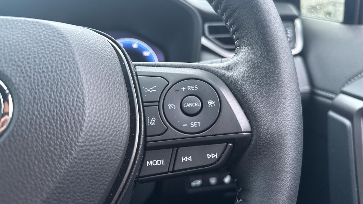 Used Toyota RAV4 2024 for sale - 77097575: Photo 34