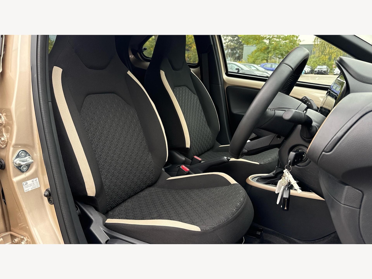 Used Toyota Aygo X 2024 for sale - 76314869: Photo 33