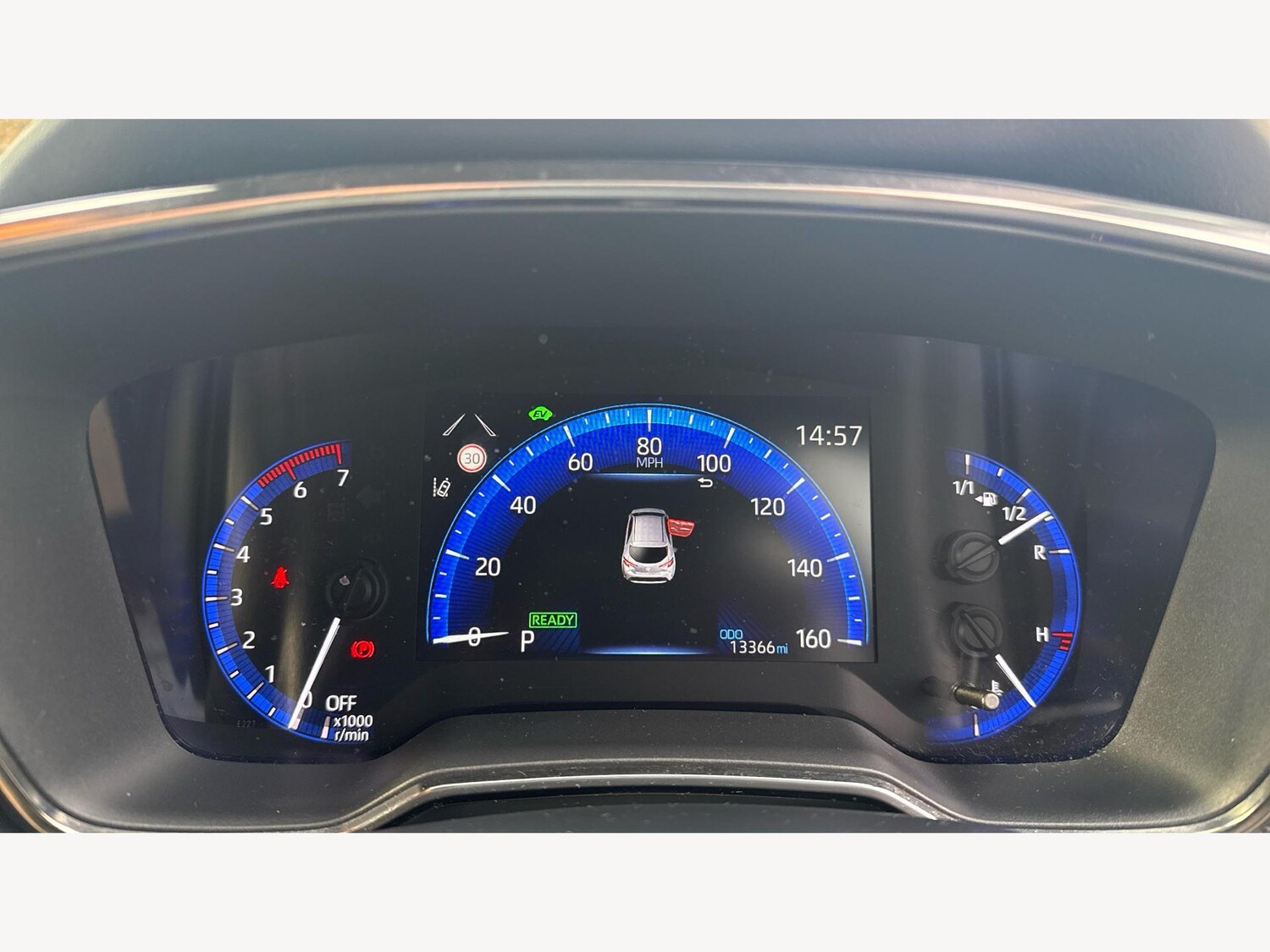 Used Toyota Corolla 2021 for sale - 76371760: Photo 11