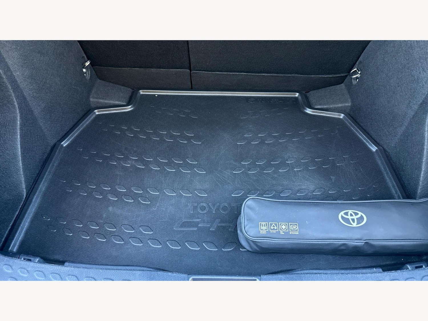 Used Toyota C-HR 2023 for sale - 77202843: Photo 23