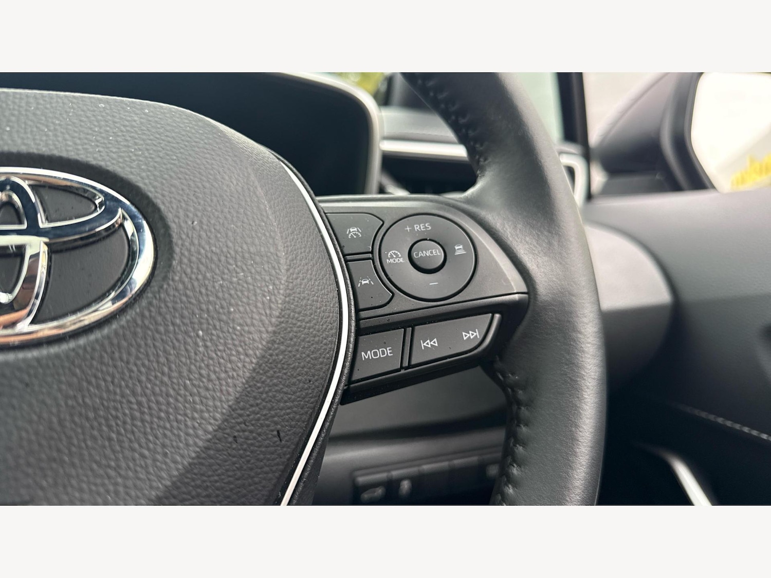 Used Toyota Corolla 2024 for sale - 76441213: Photo 32