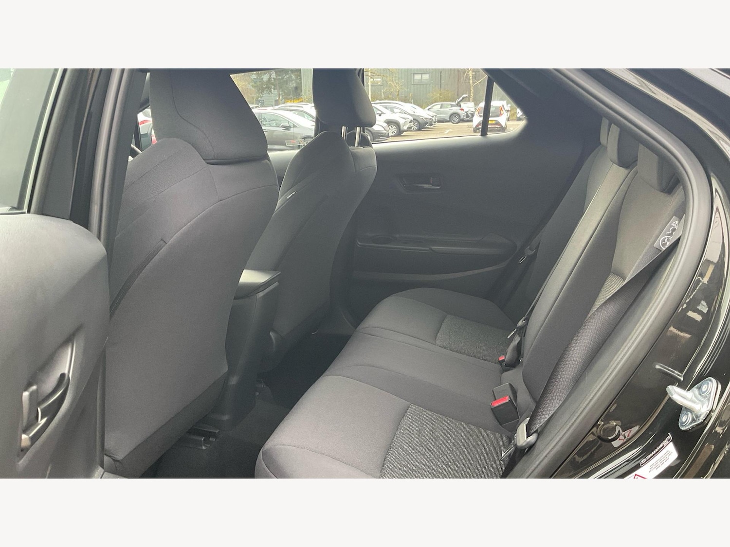 Used Toyota C-HR 2025 for sale - 77040870: Photo 15