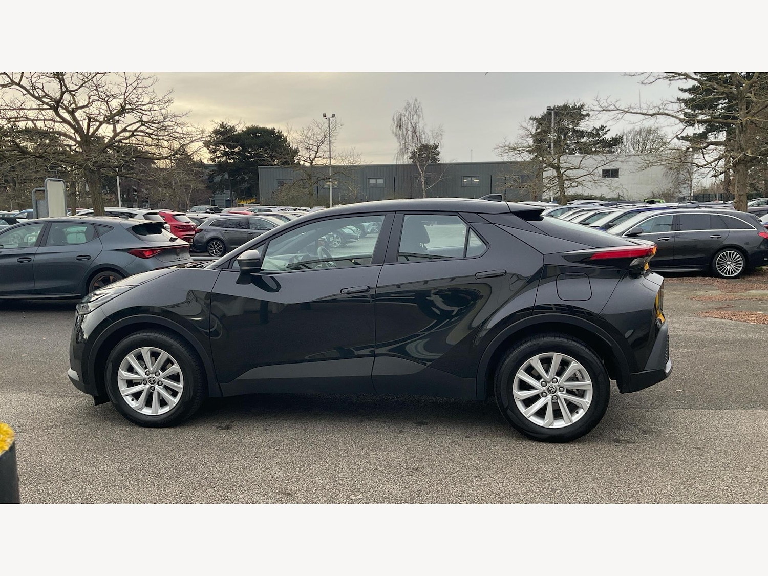 Used Toyota C-HR 2025 for sale - 77040870: Photo 19