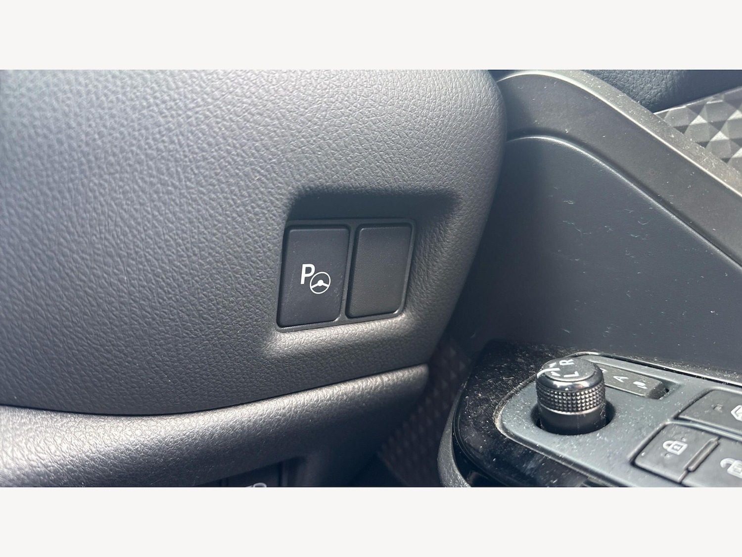 Used Toyota C-HR 2022 for sale - 77724148: Photo 29