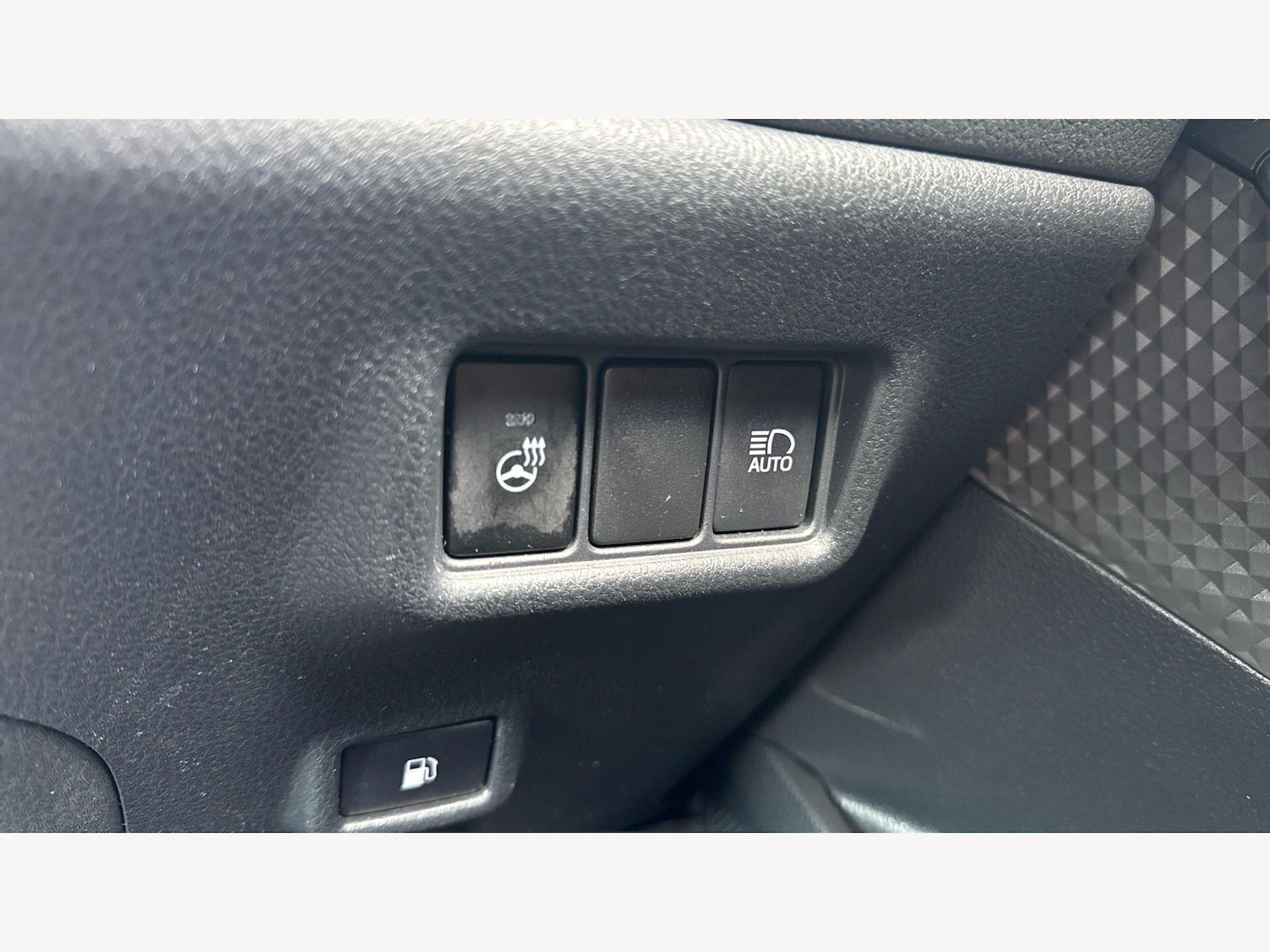 Used Toyota C-HR 2022 for sale - 77724148: Photo 30