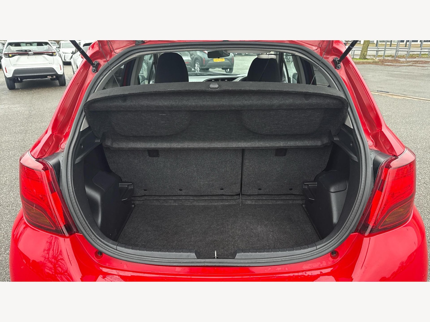 Used Toyota Yaris 2016 for sale - 77291397: Photo 16