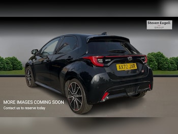 Used Toyota Yaris 2023 for sale - 76226787: Photo 2