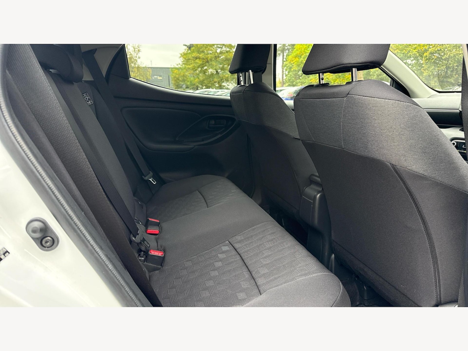 Used Toyota Yaris 2024 for sale - 76371199: Photo 14