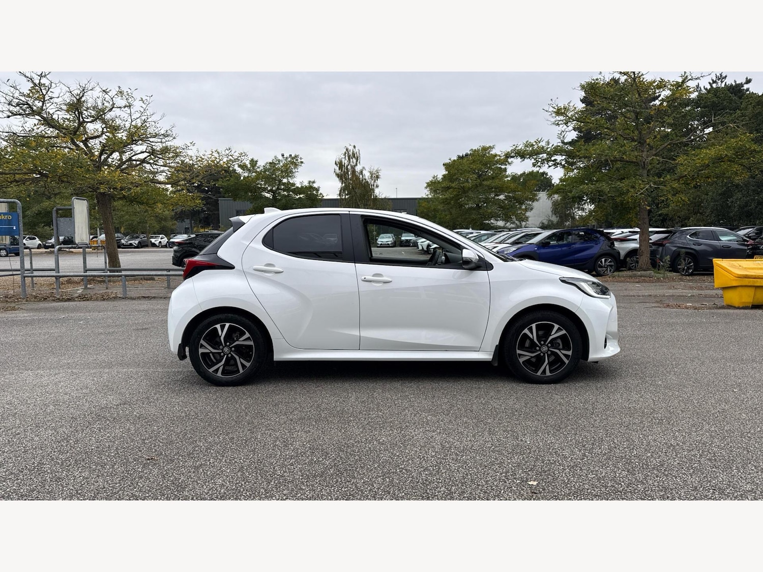 Used Toyota Yaris 2024 for sale - 76371199: Photo 18