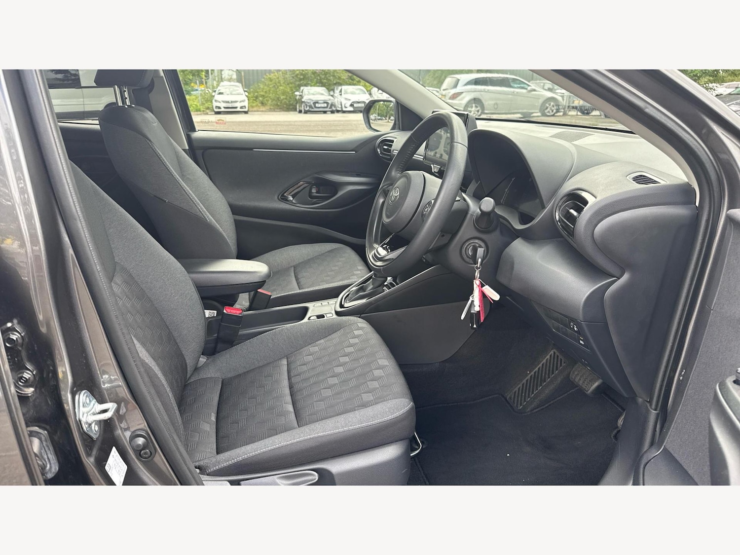 Used Toyota Yaris 2024 for sale - 77097384: Photo 13