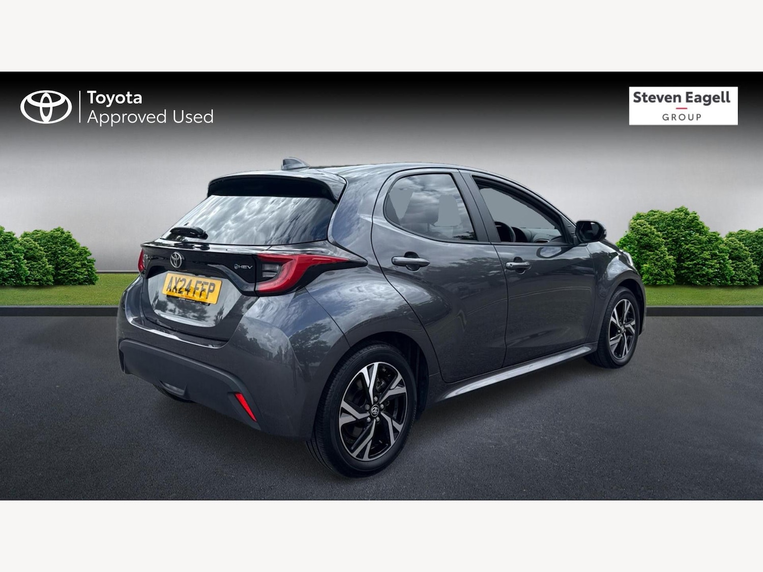 Used Toyota Yaris 2024 for sale - 77097384: Photo 2
