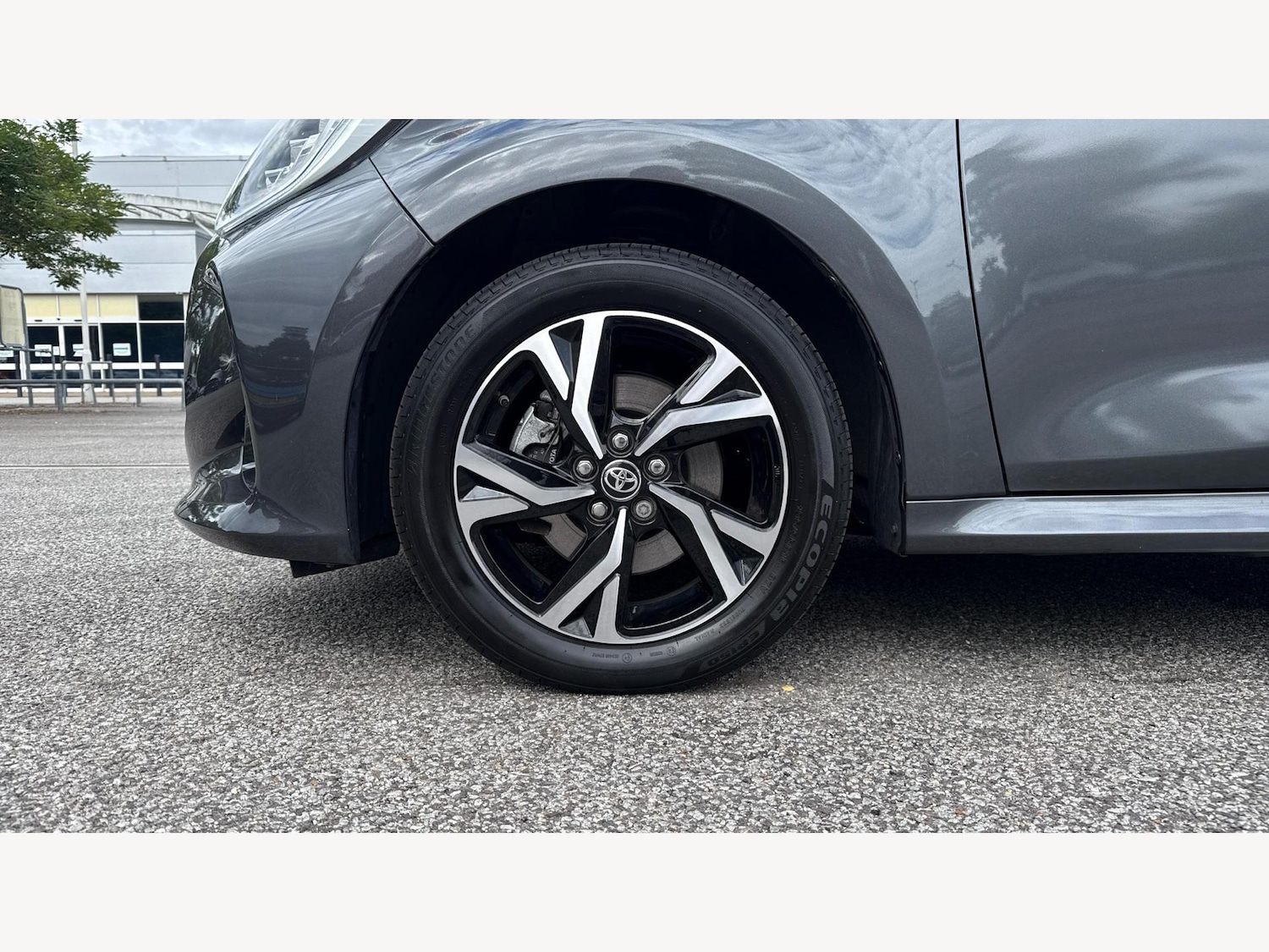 Used Toyota Yaris 2024 for sale - 77097384: Photo 20