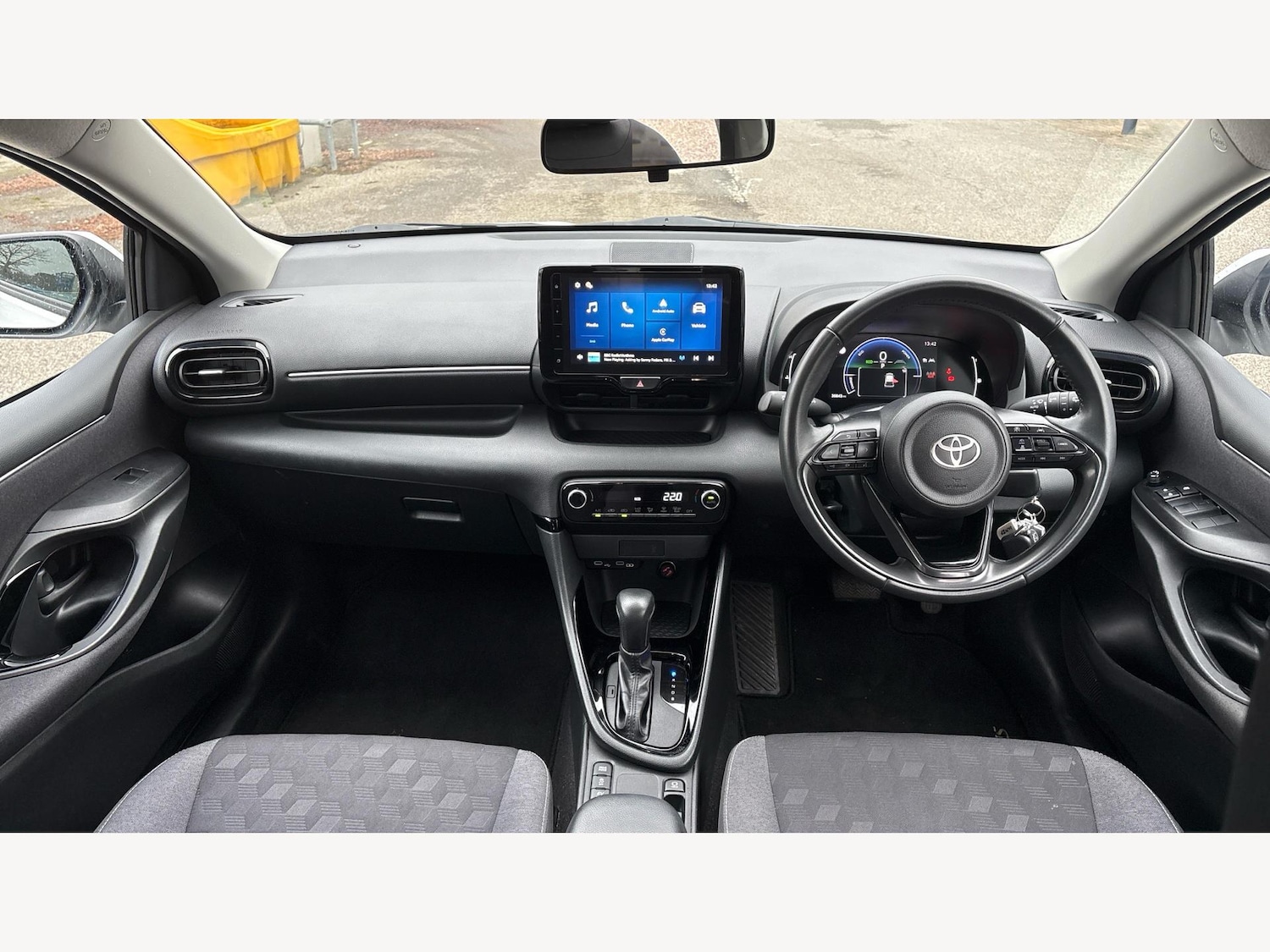 Used Toyota Yaris 2025 for sale - 77314755: Photo 7