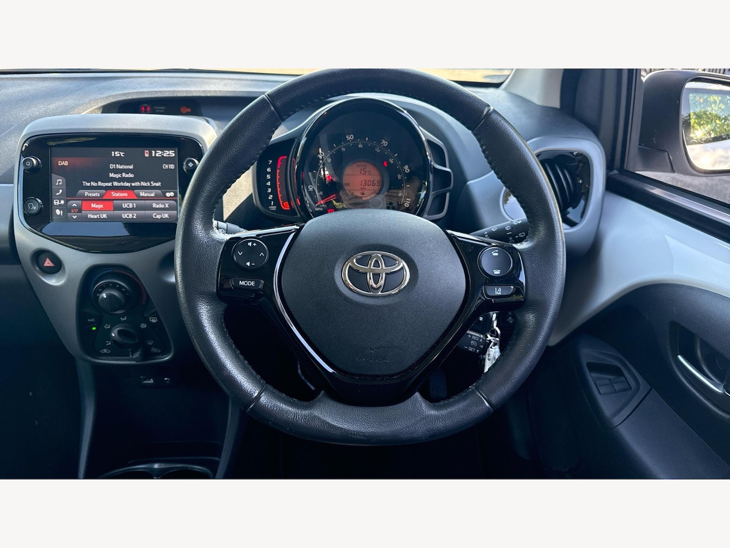 Used Toyota AYGO 2021 for sale - 75949752: Photo 10