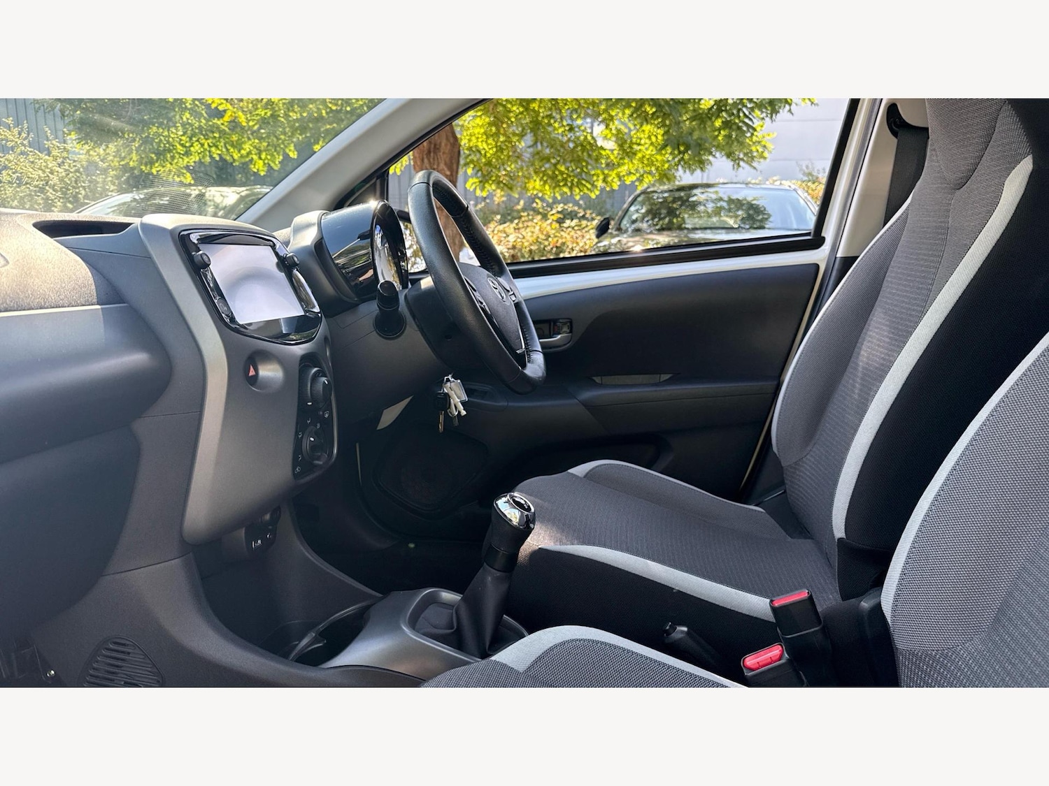 Used Toyota AYGO 2021 for sale - 75949752: Photo 12