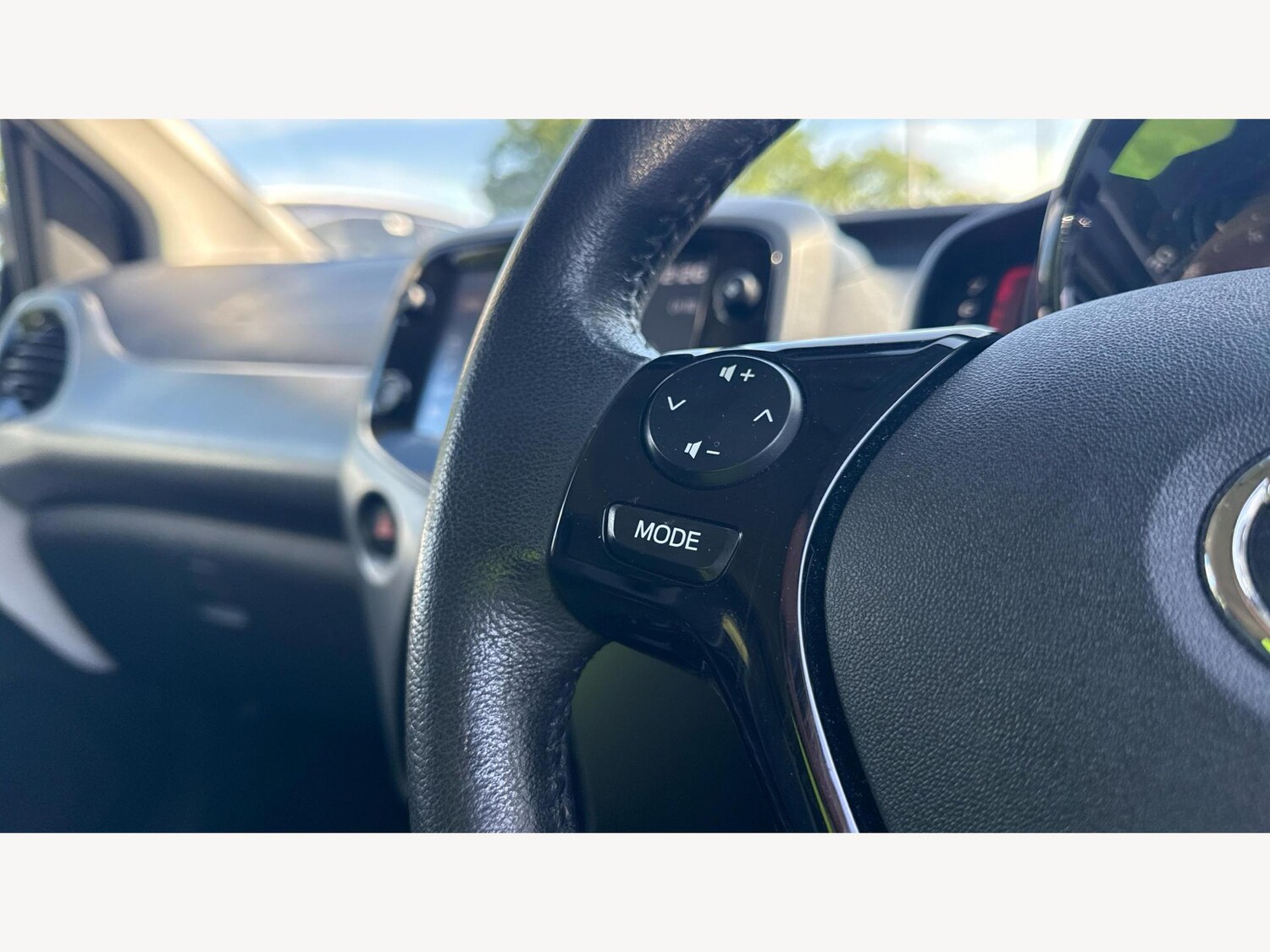 Used Toyota AYGO 2021 for sale - 75949752: Photo 27