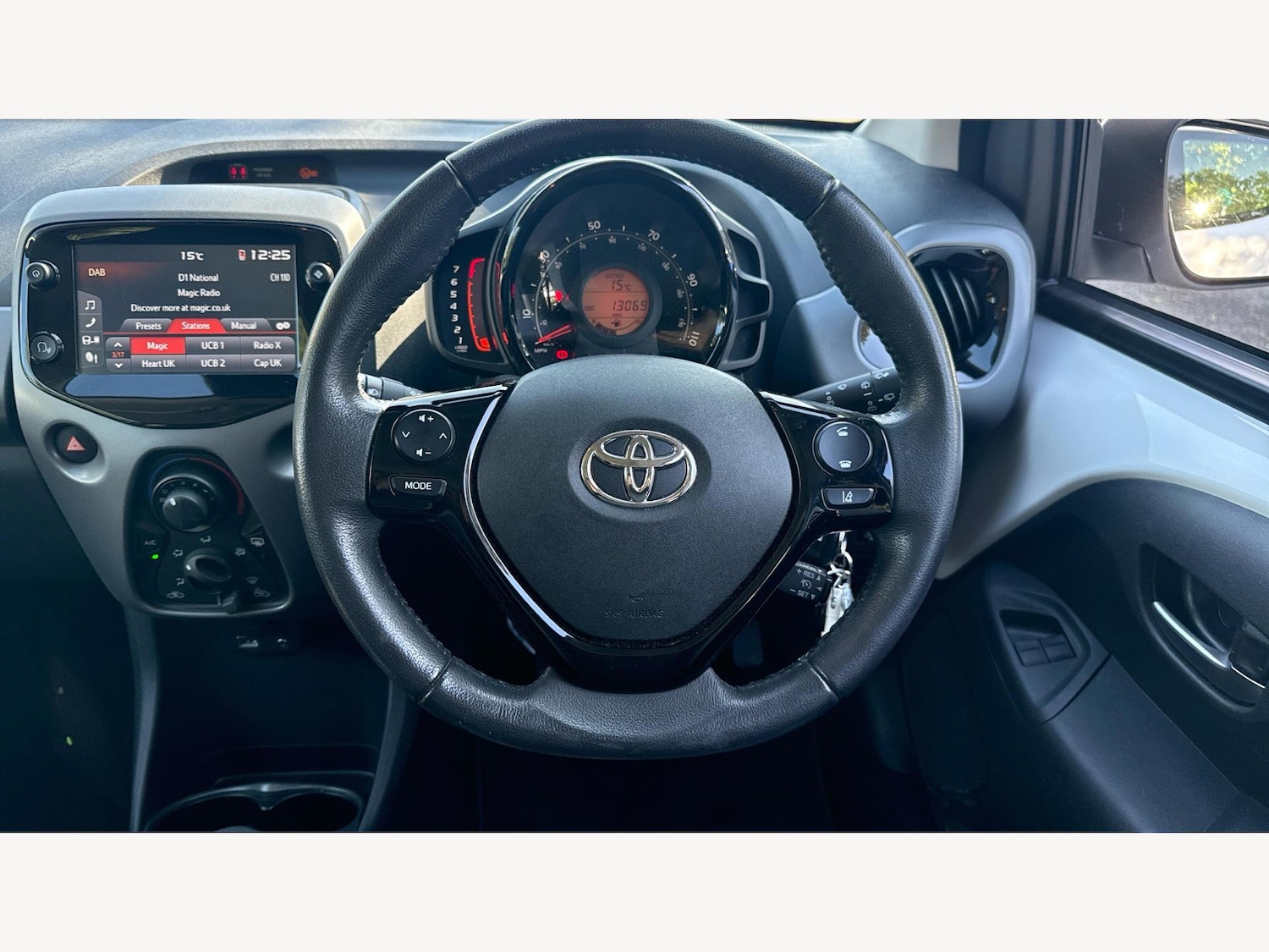 Used Toyota AYGO 2021 for sale - 75949752: Photo 8